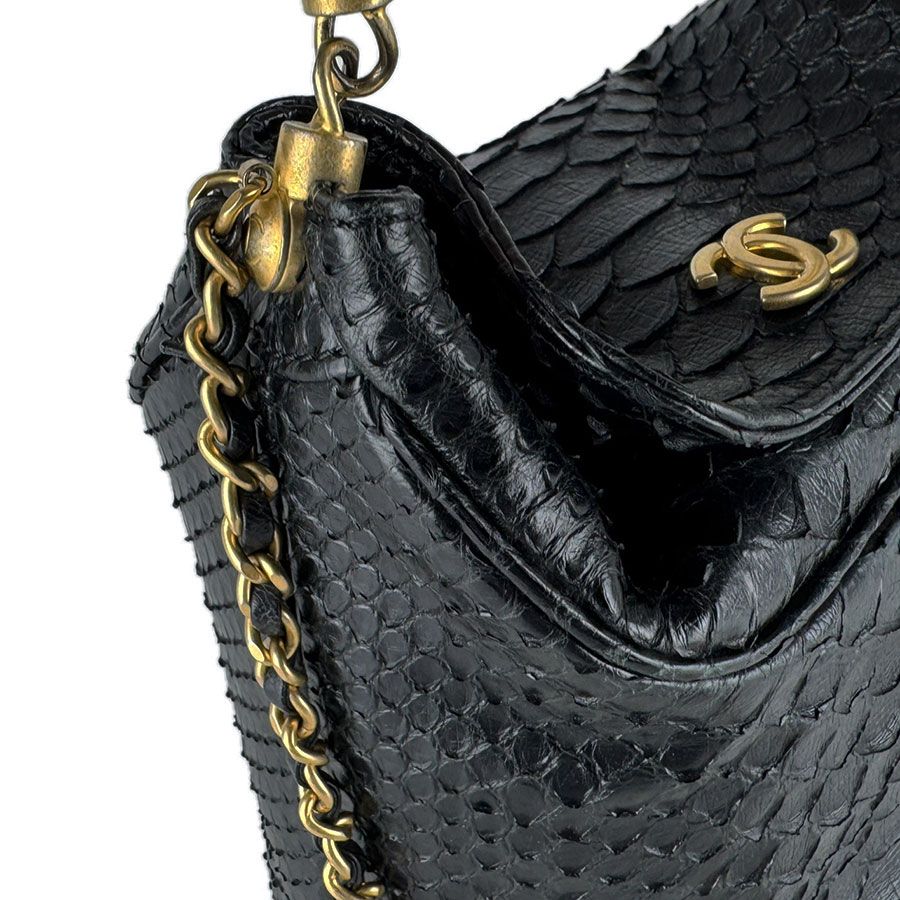 Chanel Shoulder Bag Black — view 6