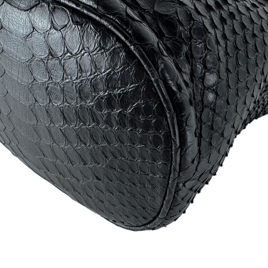 Chanel Shoulder Bag Black — view 9