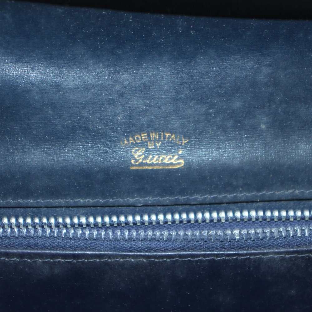 Gucci GG Supreme Interlocking Shoulder Bag Leather White Navy — view 3