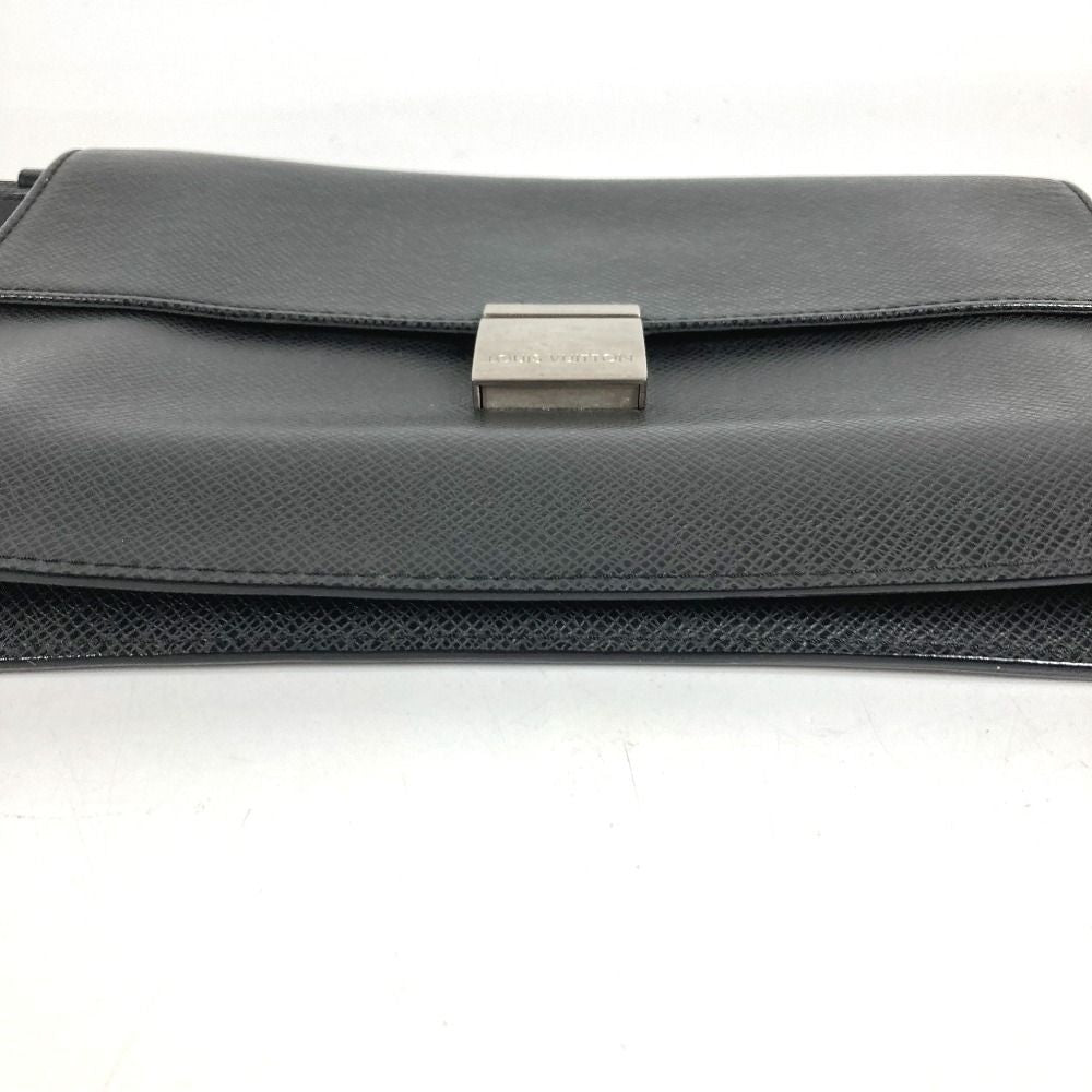 Louis Vuitton Second Bag Selenga Taiga Leather Ardoise Black — view 5