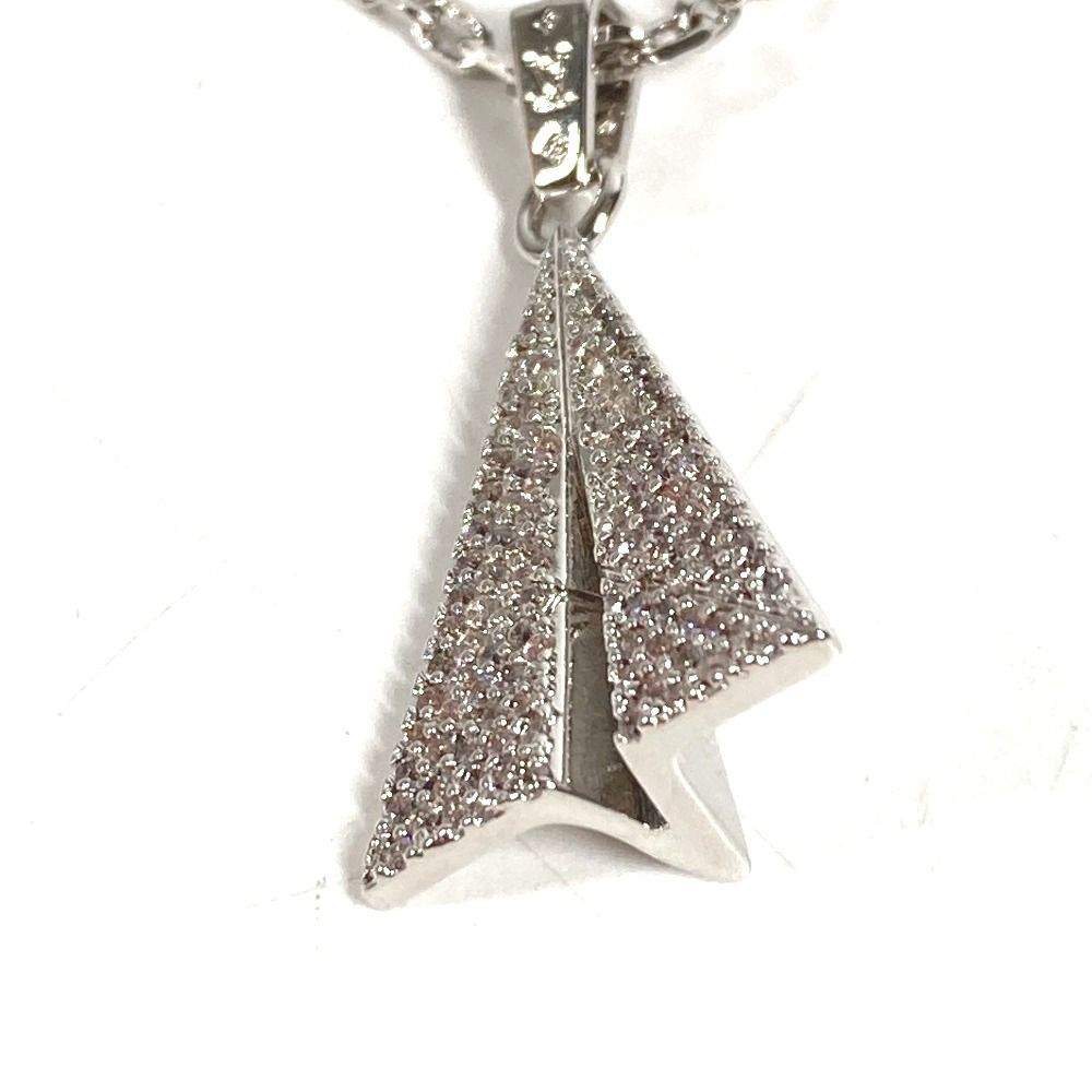 Louis Vuitton Pendant LV Pay Per Plane Metal Silver — view 3