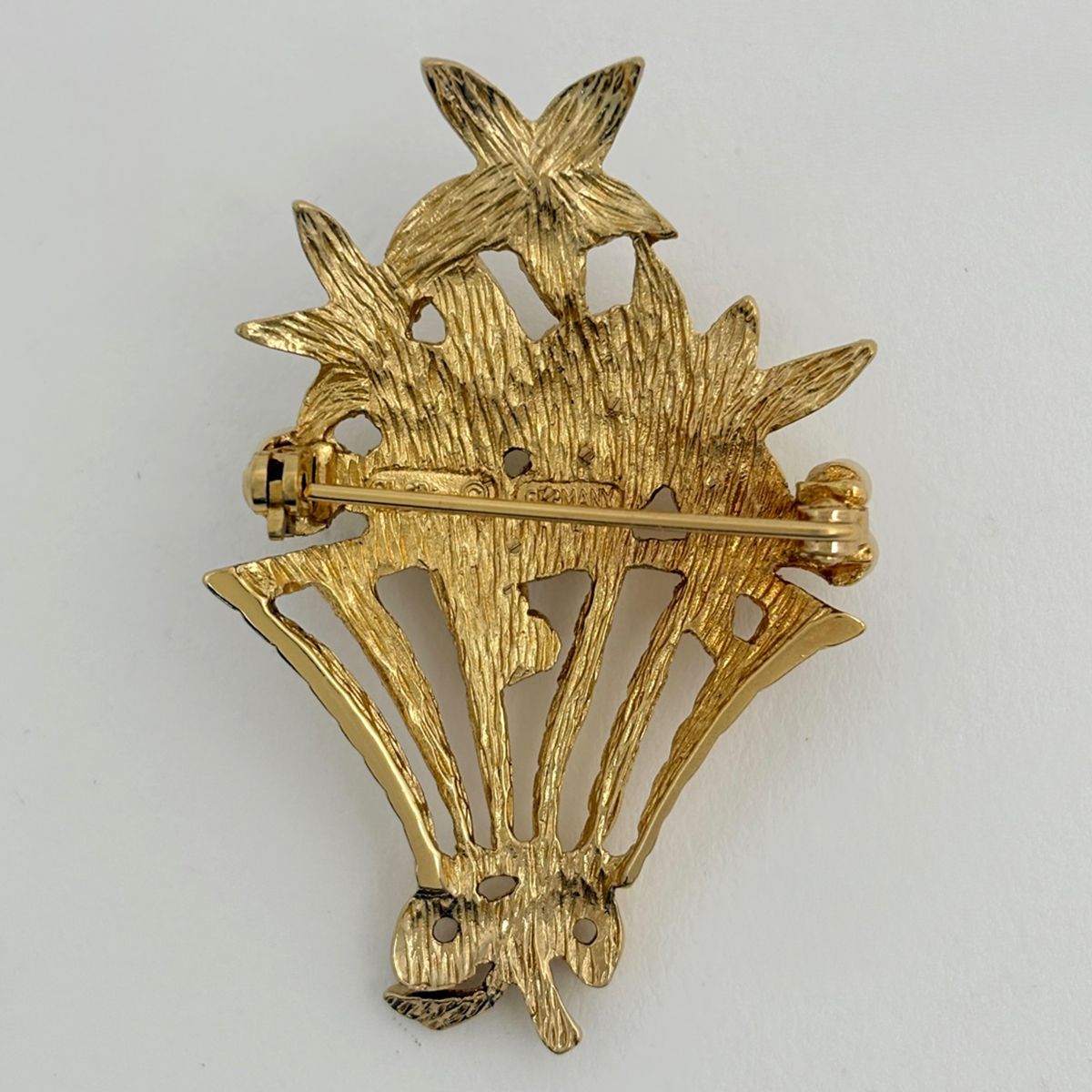 Dior Faux Pearl Brooch Ribbon Gold Plated — view 2