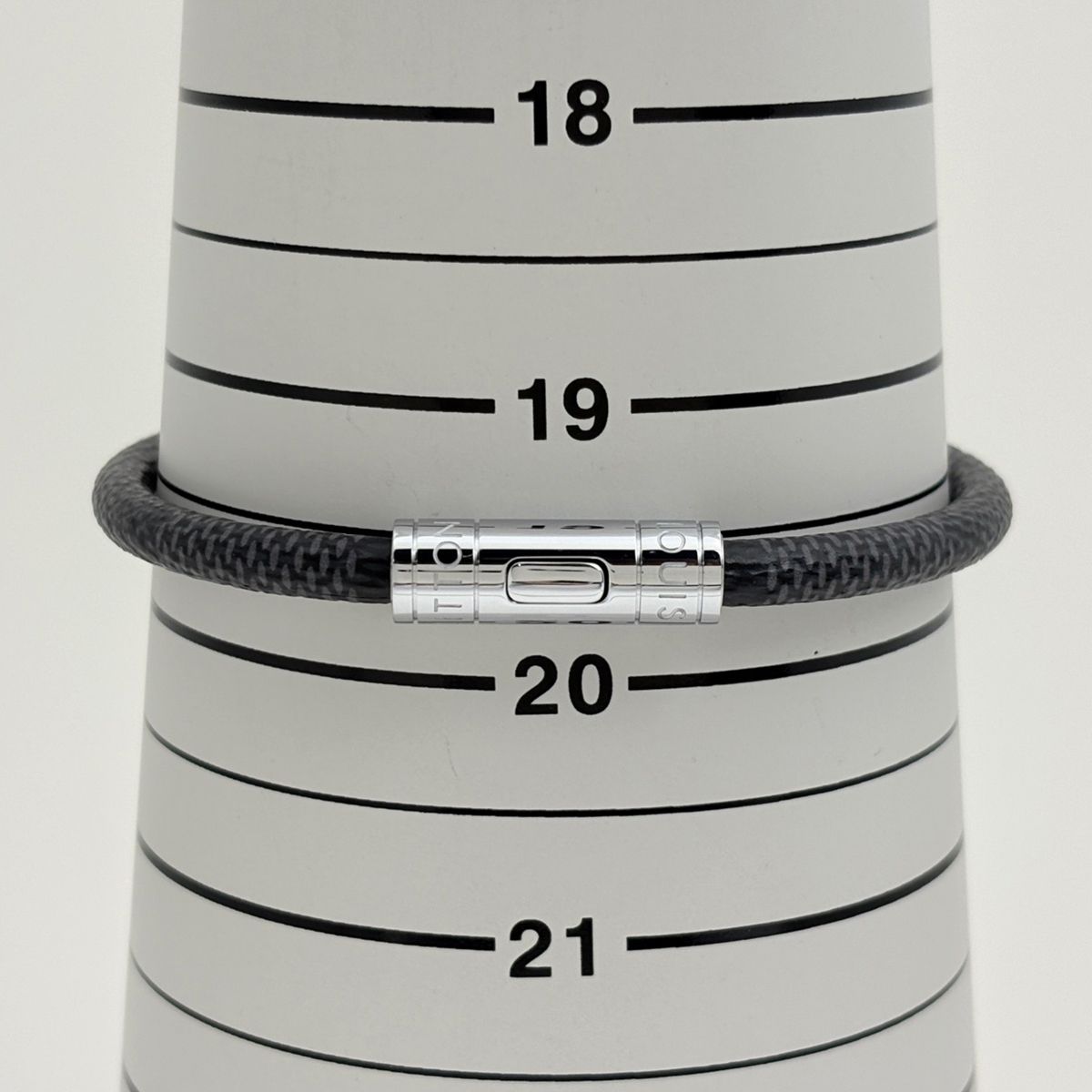 Louis Vuitton Bracelet Keep It Damier Graphite Metal Black Silver — view 4