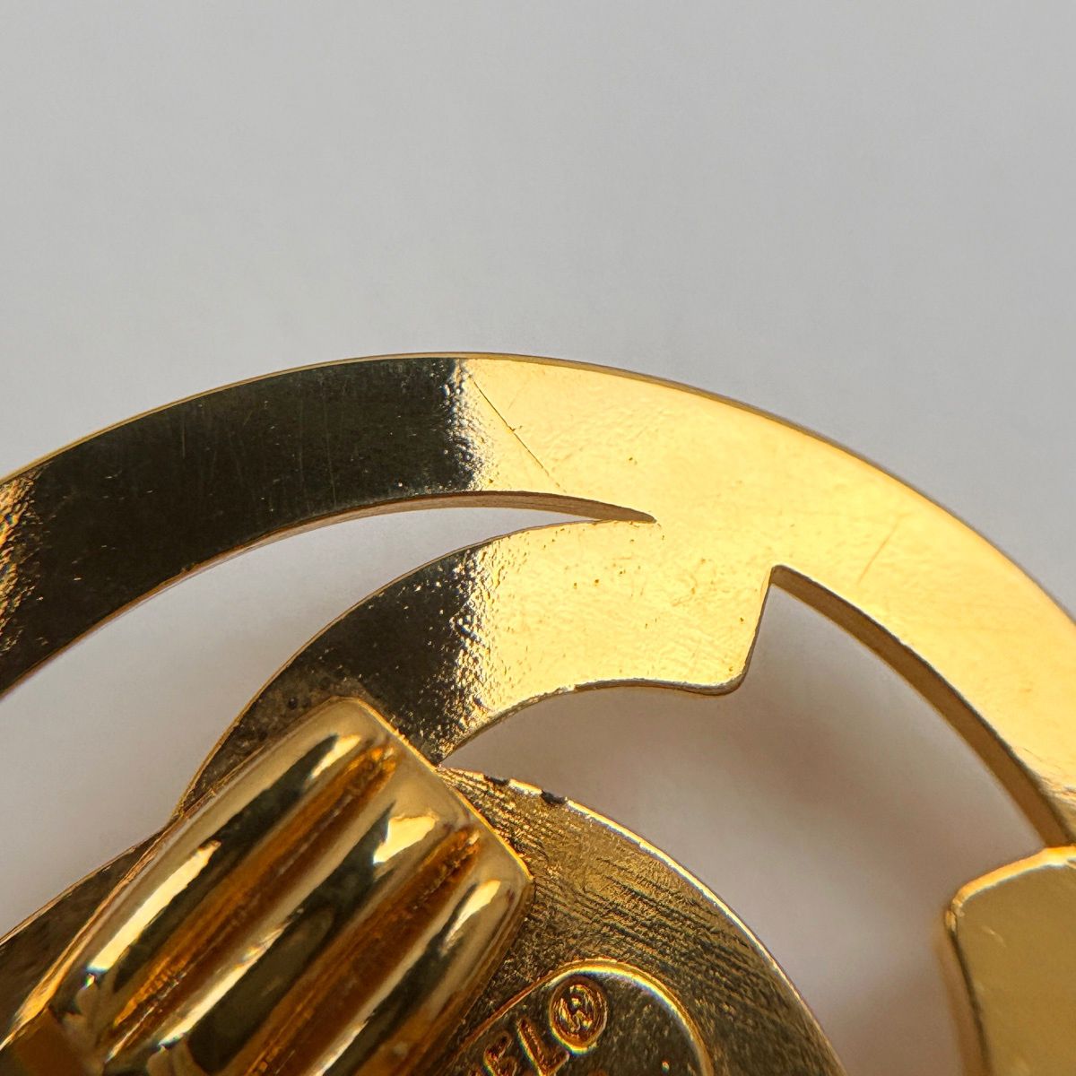 Chanel CC Logo Round Earrings Turnlock Gold Plated — view 4