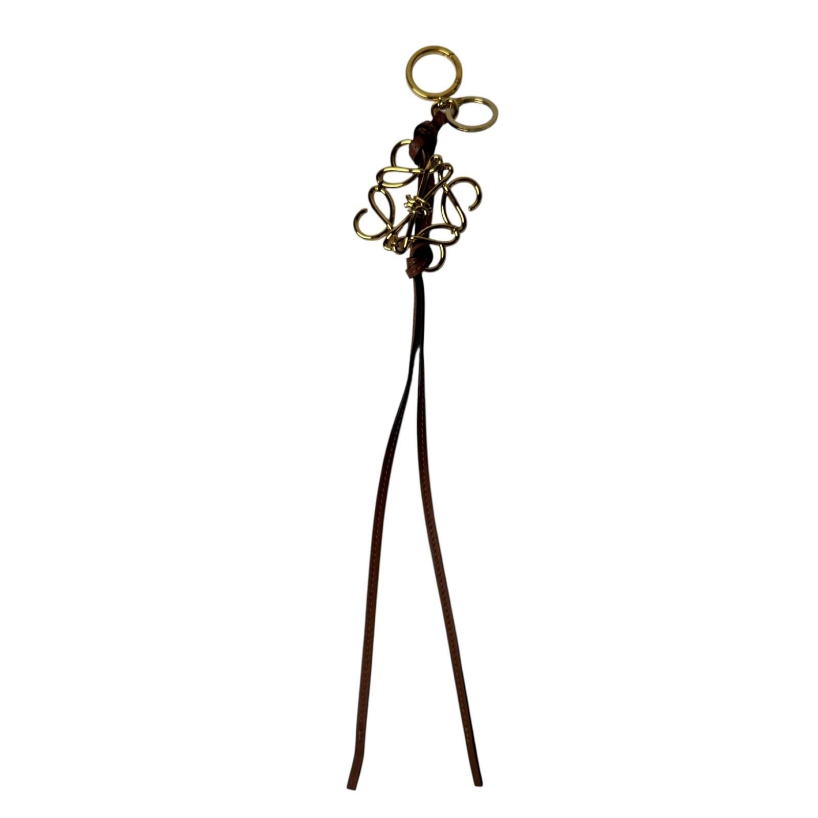Loewe Anagram Bag Charm Gold — view 2