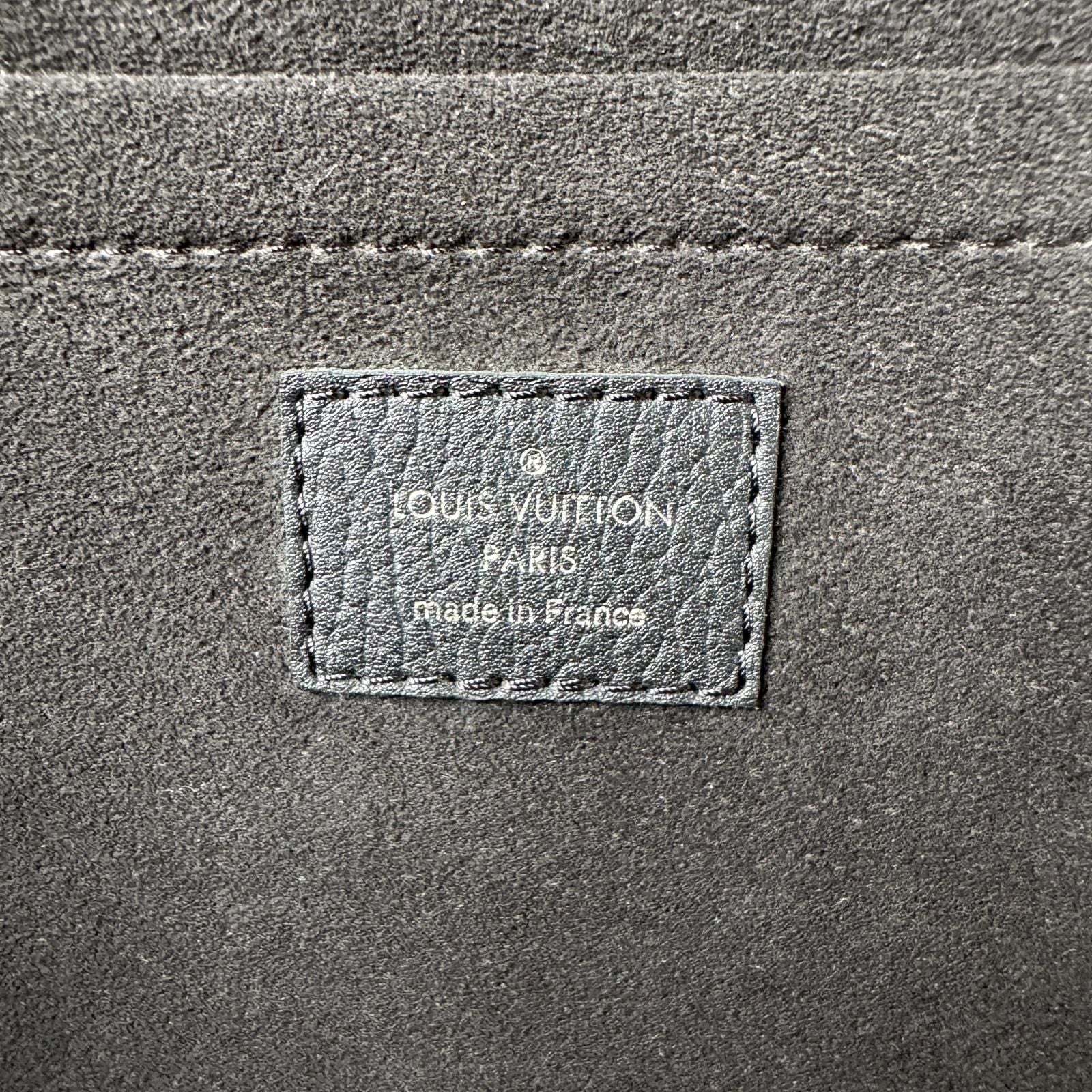 Louis Vuitton Clutch Taurillon Leather Pochette Jour — view 8