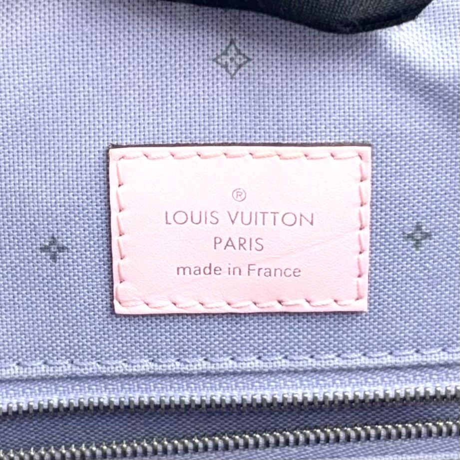 Louis Vuitton LV Escal On The Go GM Monogram Giant Leather Multicolor Light — view 4
