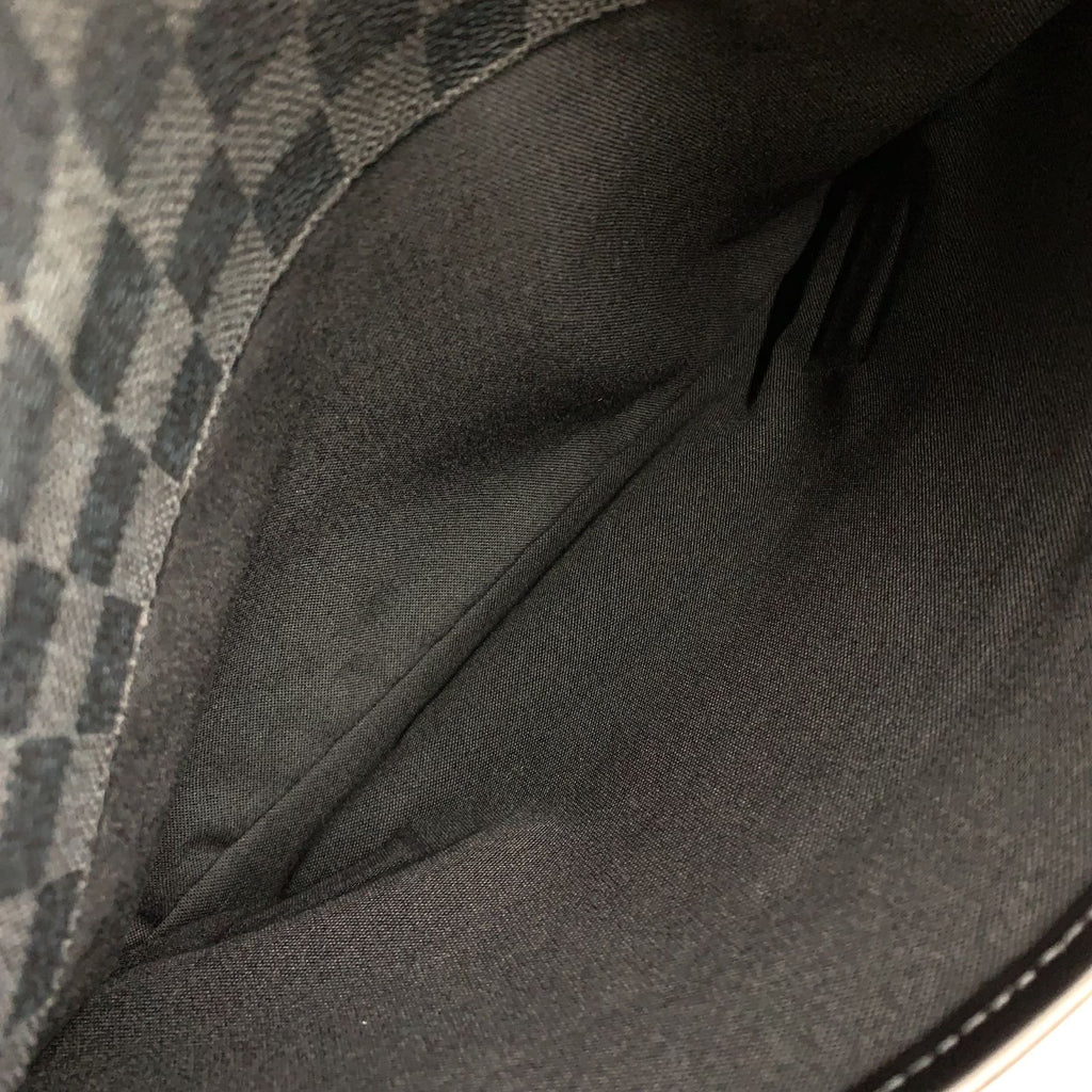 Louis Vuitton Daniel Damier Graphite Leather Black Shoulder Bag Silver — view 7