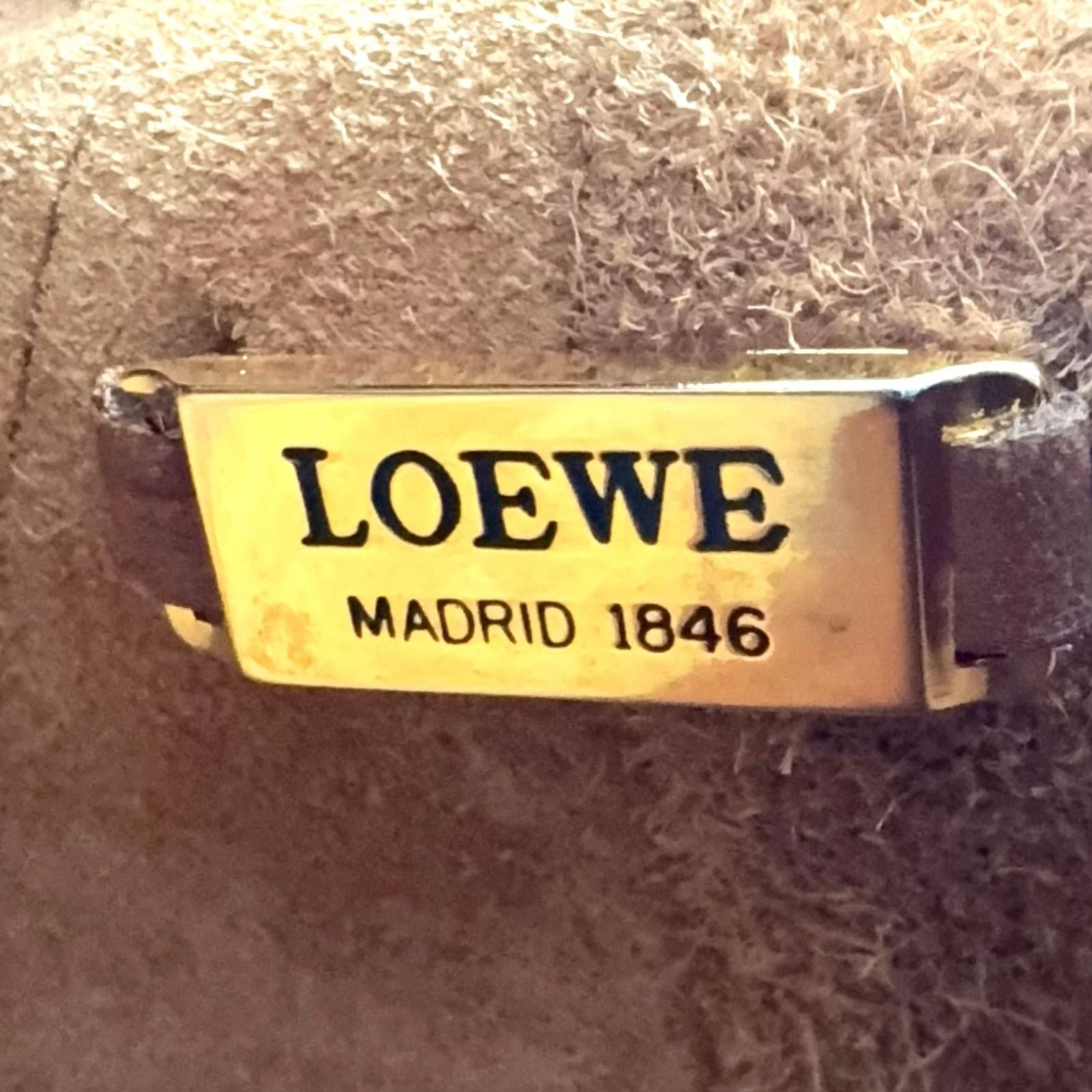 Loewe Anton Calf Light Brown Shoulder Bag Gold — view 4