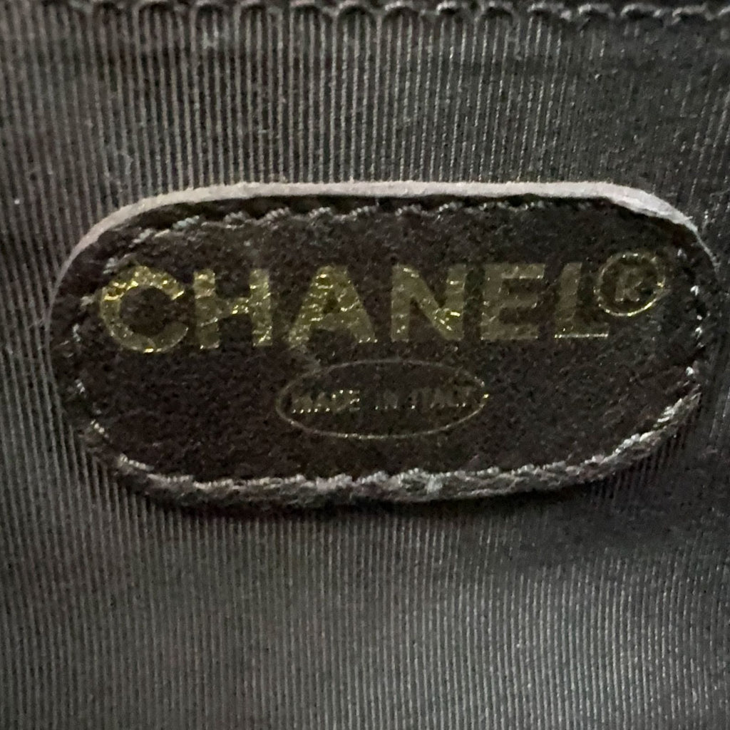Chanel Caviar Leather CC Logo Black Chain Shoulder Bag Gold — view 4
