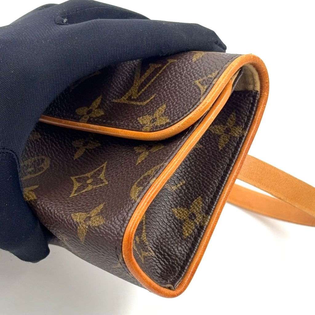 Louis Vuitton Pochette Twin PM Monogram XS Leather Brown Light Shoulder Bag Gold — view 9
