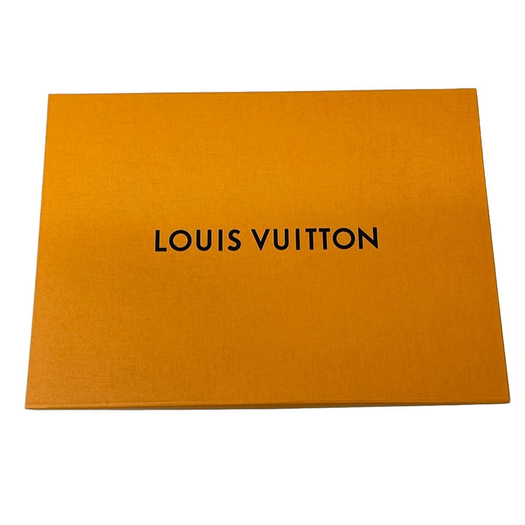 Louis Vuitton Shawl Etole Monogram Sole Glitter Blanc Silk Scarf — view 5
