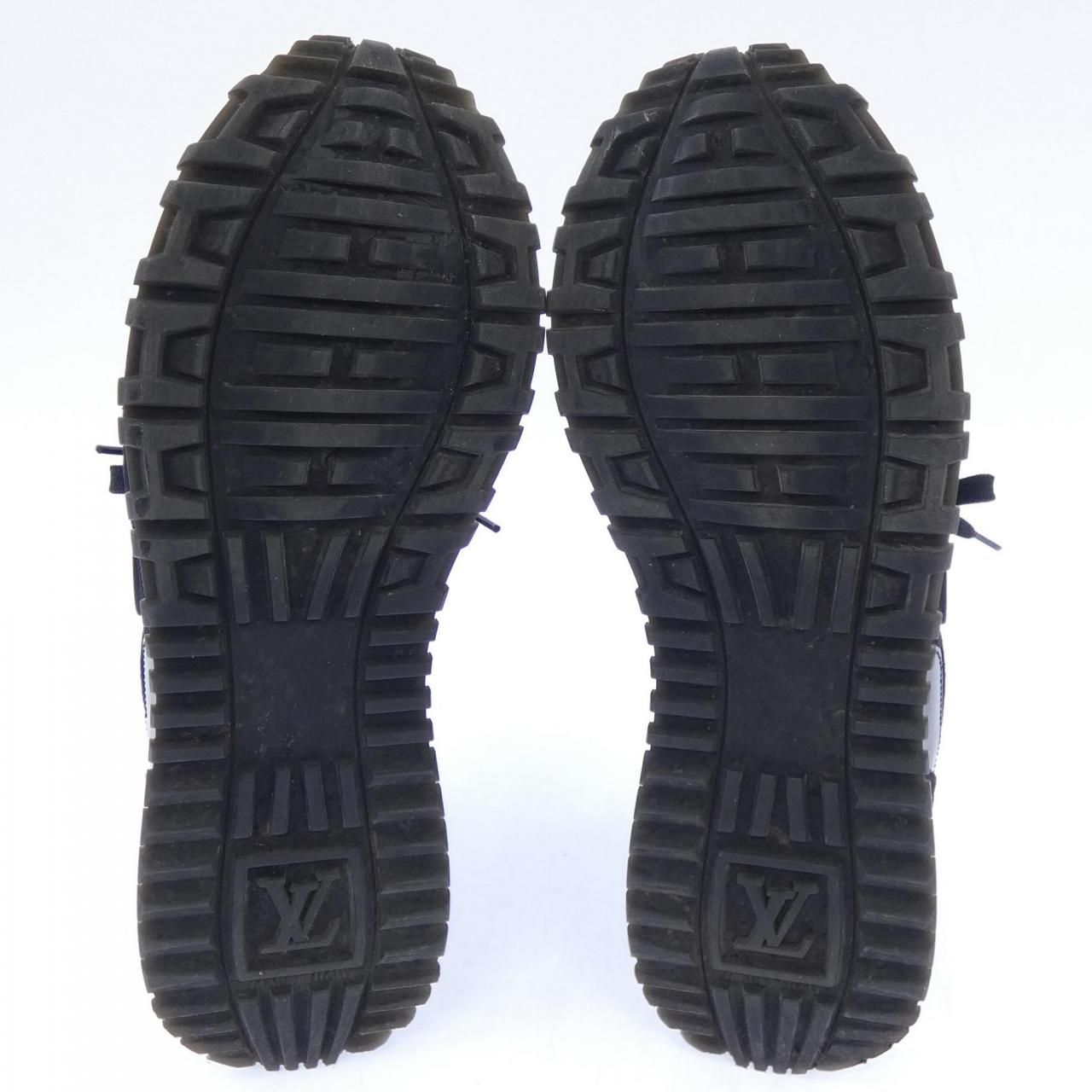 Louis Vuitton Run Away Line Sneakers — view 4