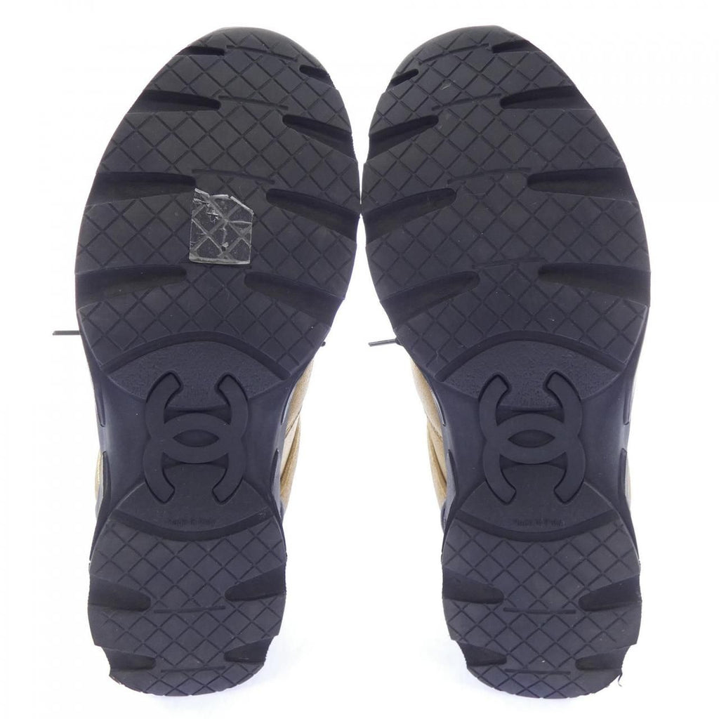 Chanel Sneakers Gold — view 4