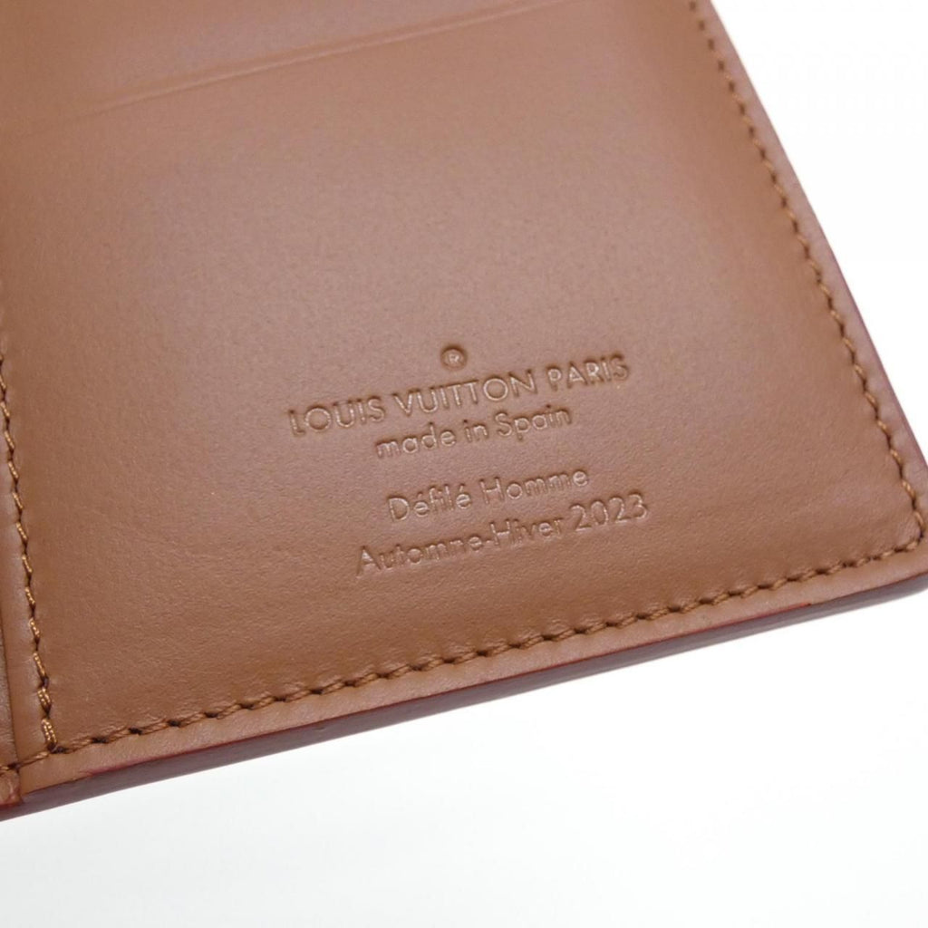Louis Vuitton Epi XL Portefeuille Brazza Wallet — view 5