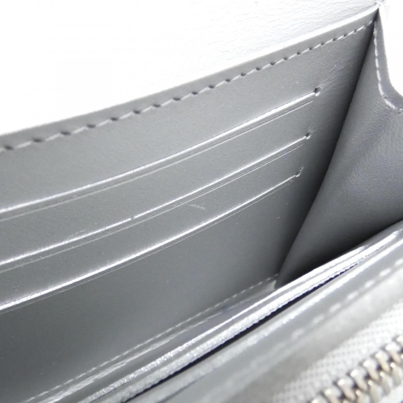 Louis Vuitton Mahina Portefeuille Iris Compact Wallet — view 5