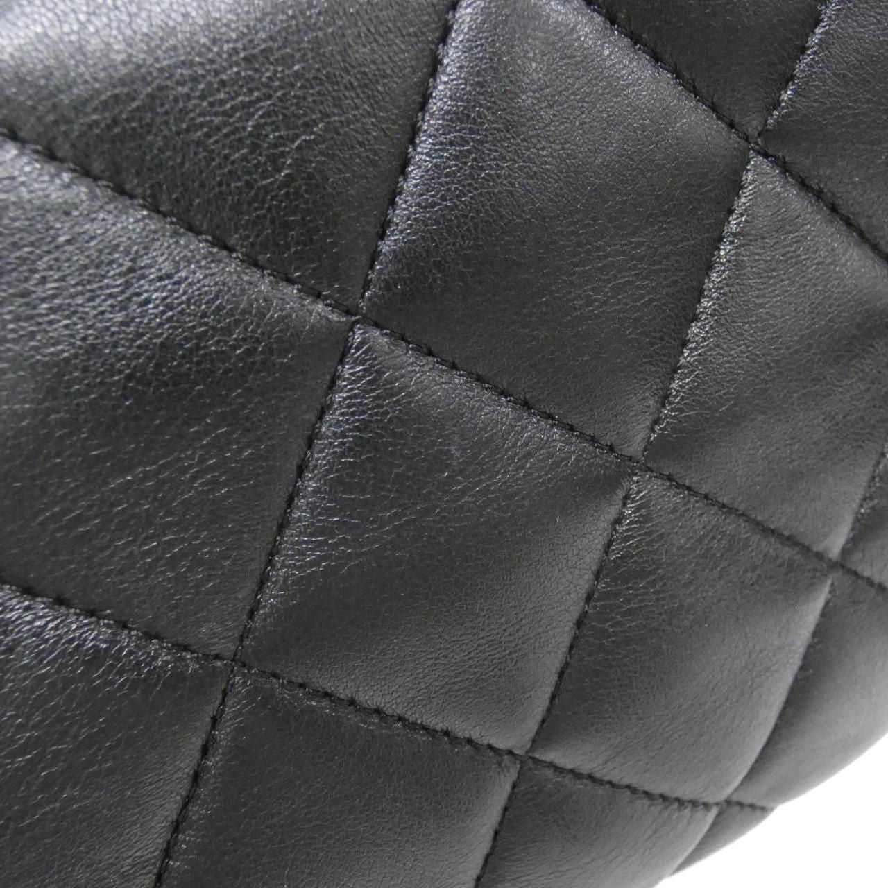 Chanel Shoulder Bag Black — view 4
