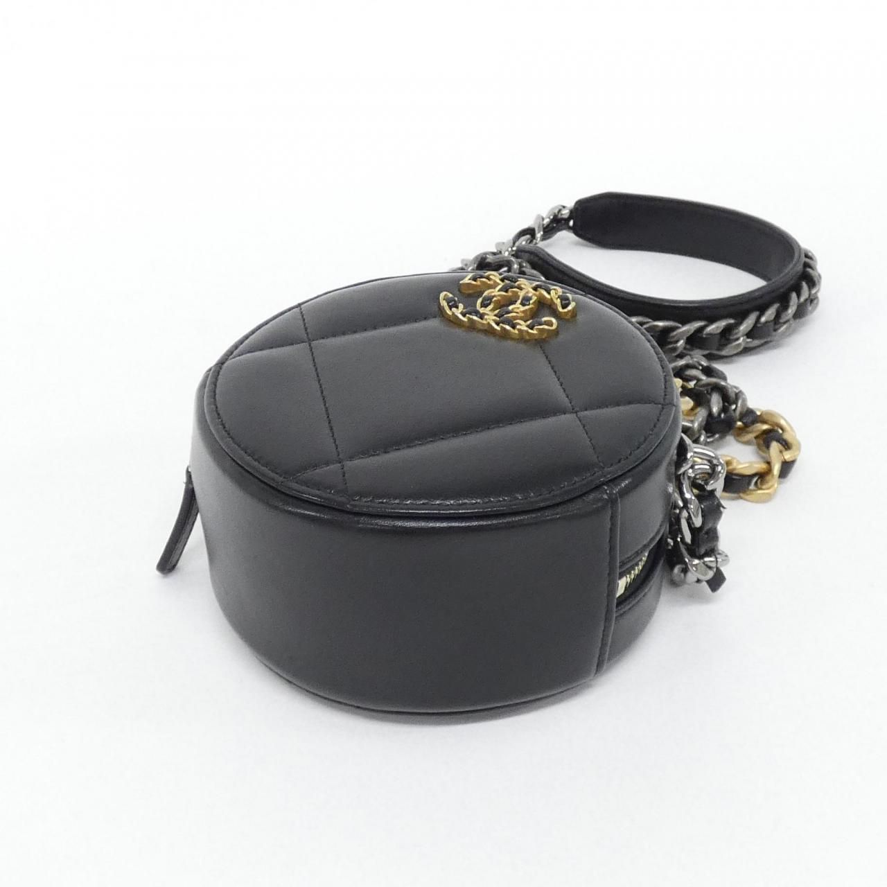 Chanel 19 Line Shoulder — view 3