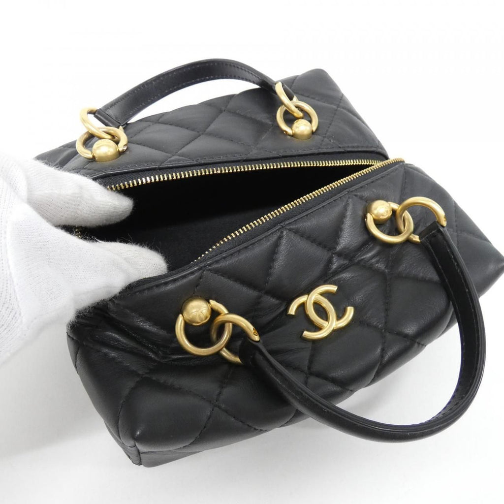 Chanel Bag Handbag Black — view 8