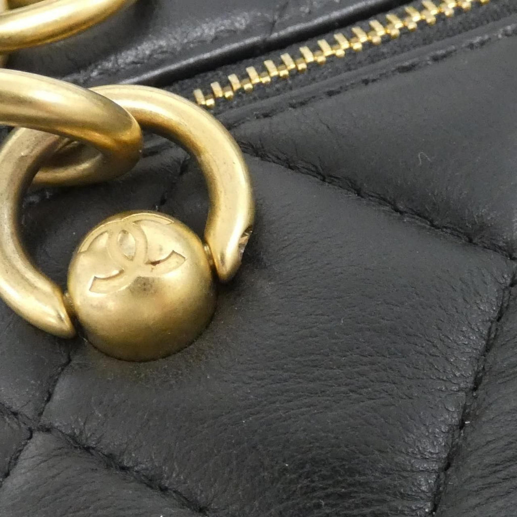 Chanel Bag Handbag Black — view 5