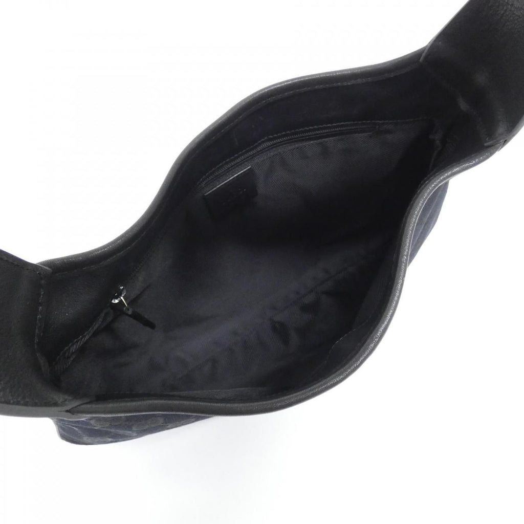 Gucci Vintage 001 Shoulder — view 9
