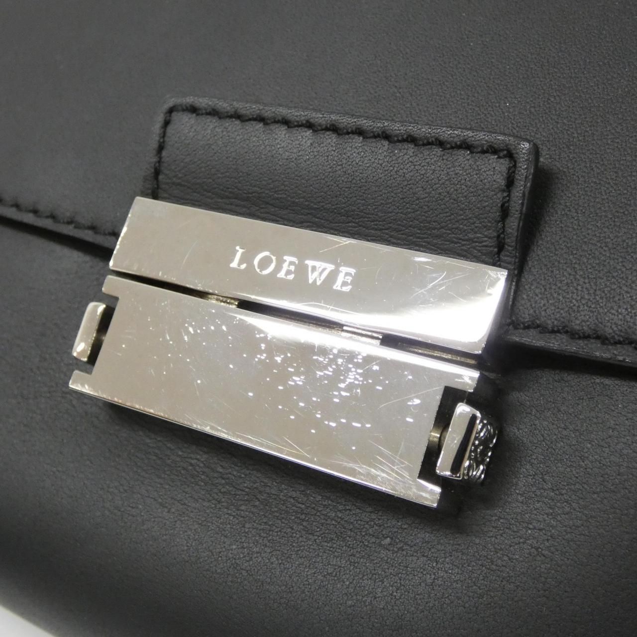 Loewe Vintage Shoulder — view 4