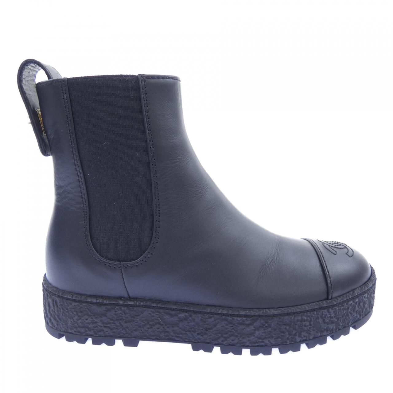 Chanel Ankle Boots Turnlock