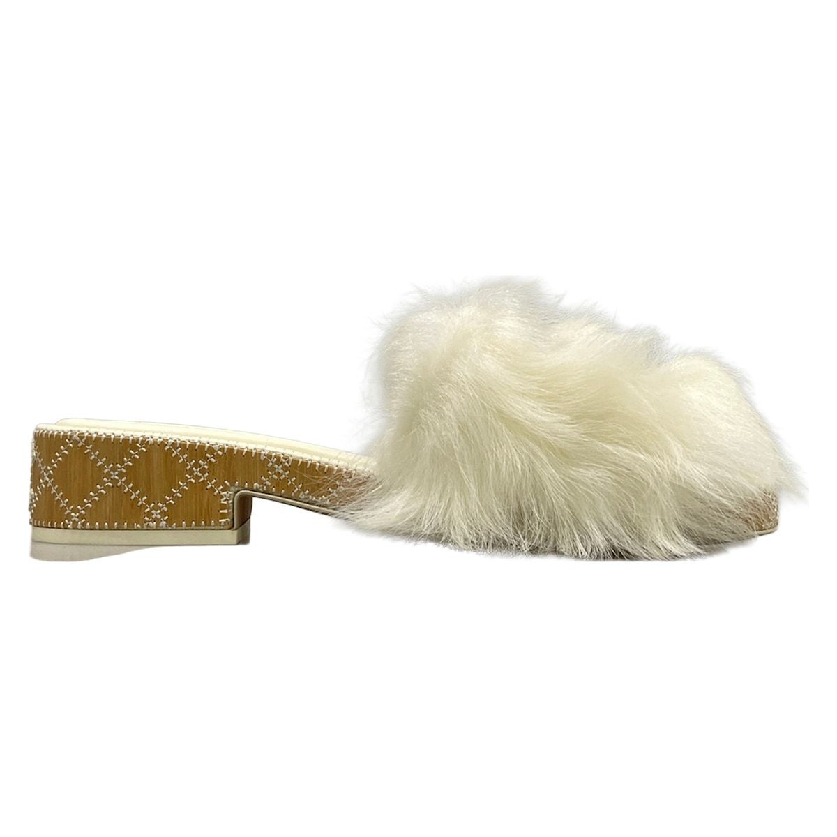 Chanel Mules 37 C CC Logo White Black Lambskin — view 2