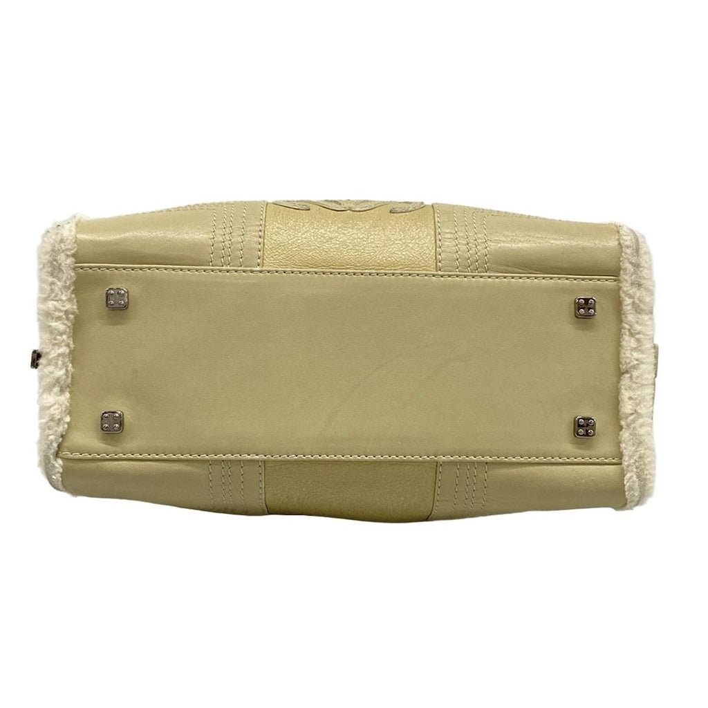 Loewe Handbag Amazona Gray Beige Ivory Pouch Shearling — view 5