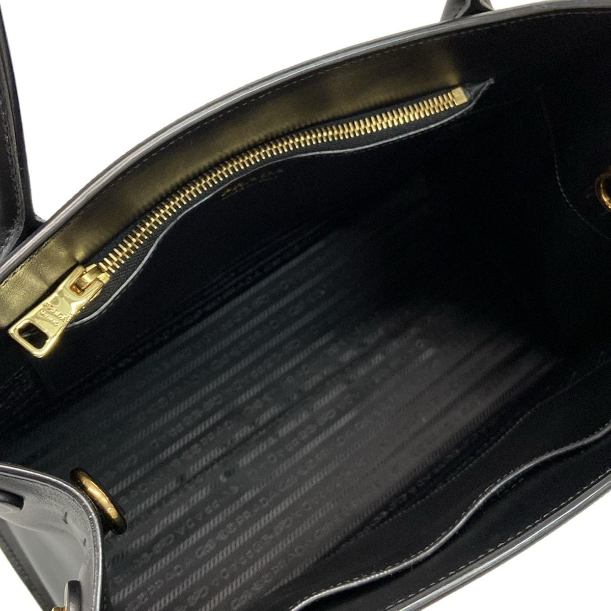 Prada Tote Monochrome Black Leather — view 7