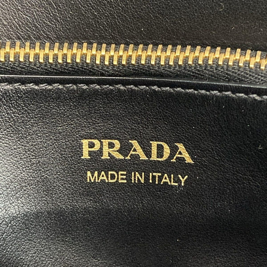 Prada Tote Monochrome Black Leather — view 9