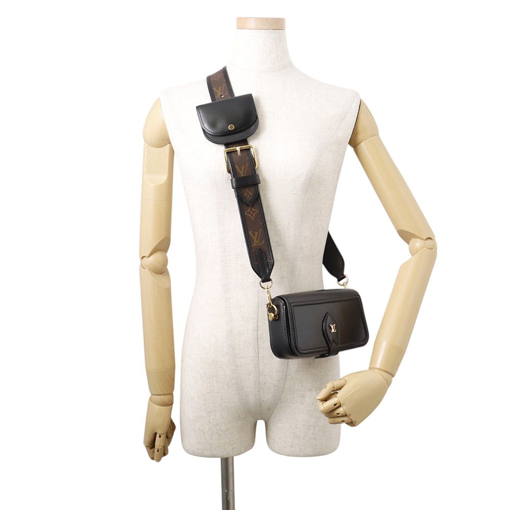 Louis Vuitton Shoulder Bag Monogram Officer Pouch Black — view 4
