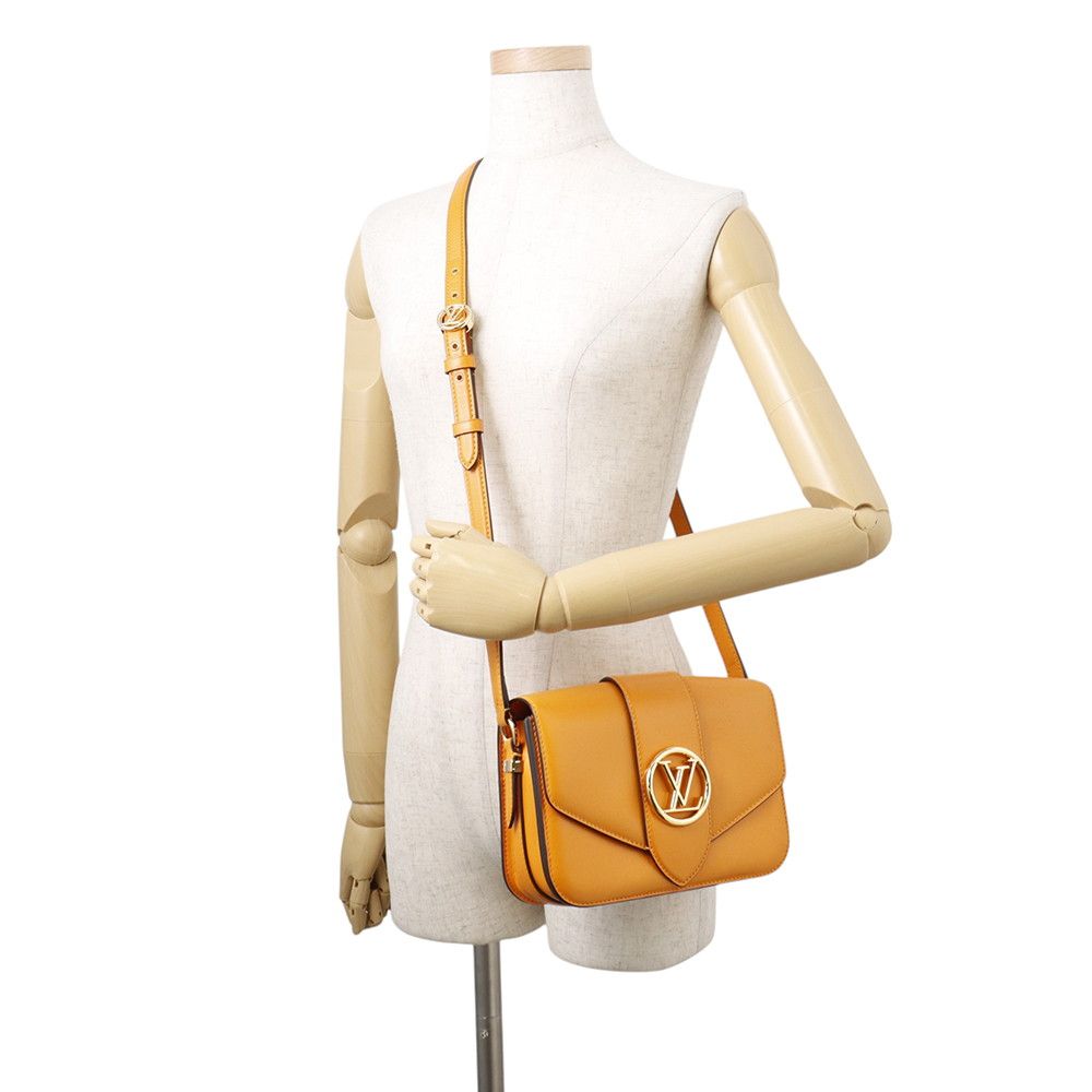 Louis Vuitton Shoulder Bag Smooth Leather LV Pont Neuf LV Circle Signature — view 4