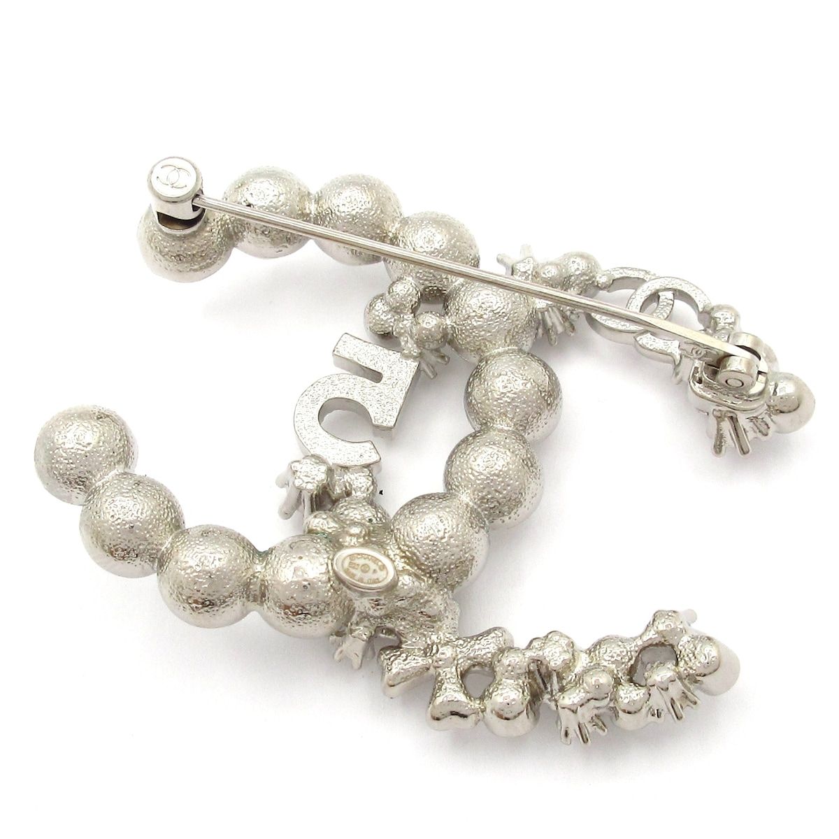 Chanel Brooch CC Logo Silver Clear — view 2