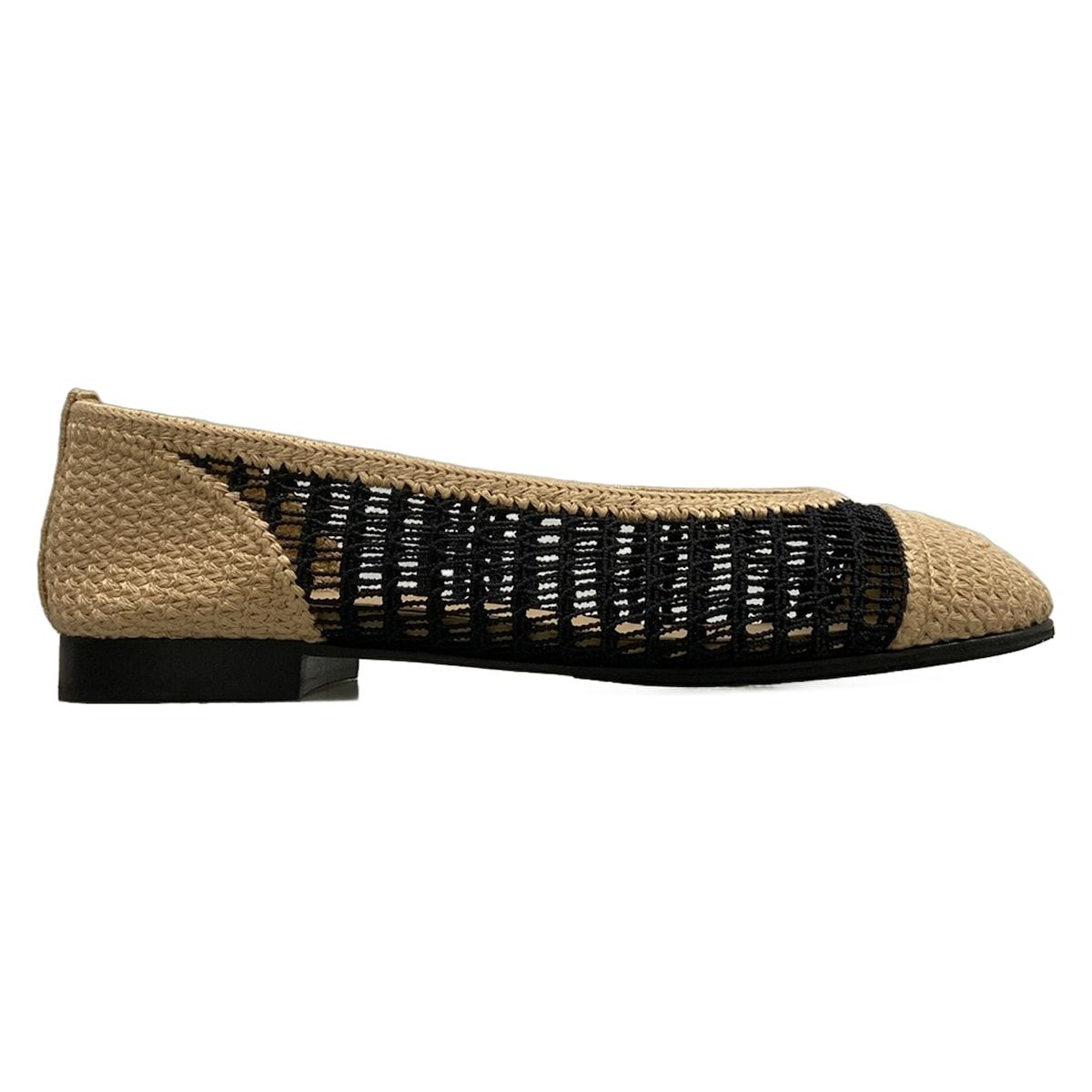 Chanel Flat Shoes 38 C Black Beige CC Logo — view 4