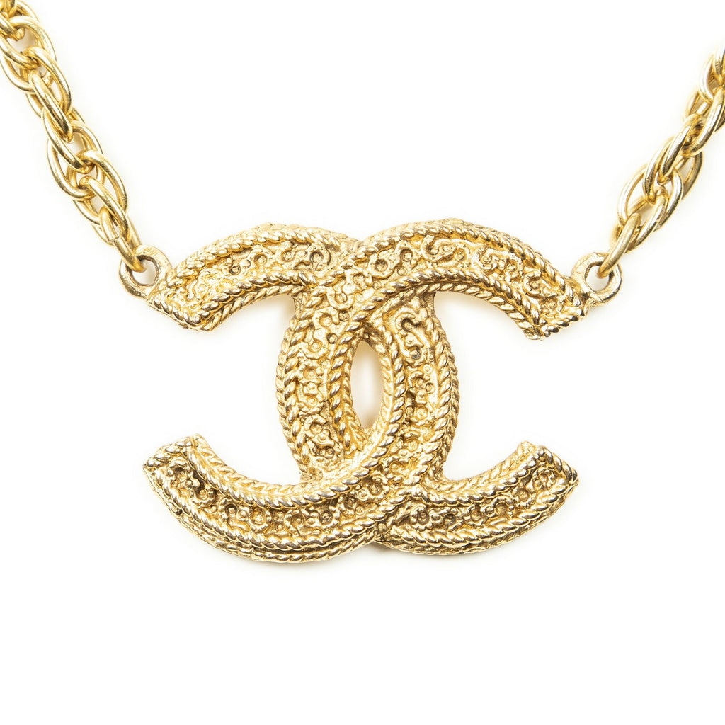 Chanel CC Logo Pendant Chain Necklace Gold Plated — view 2