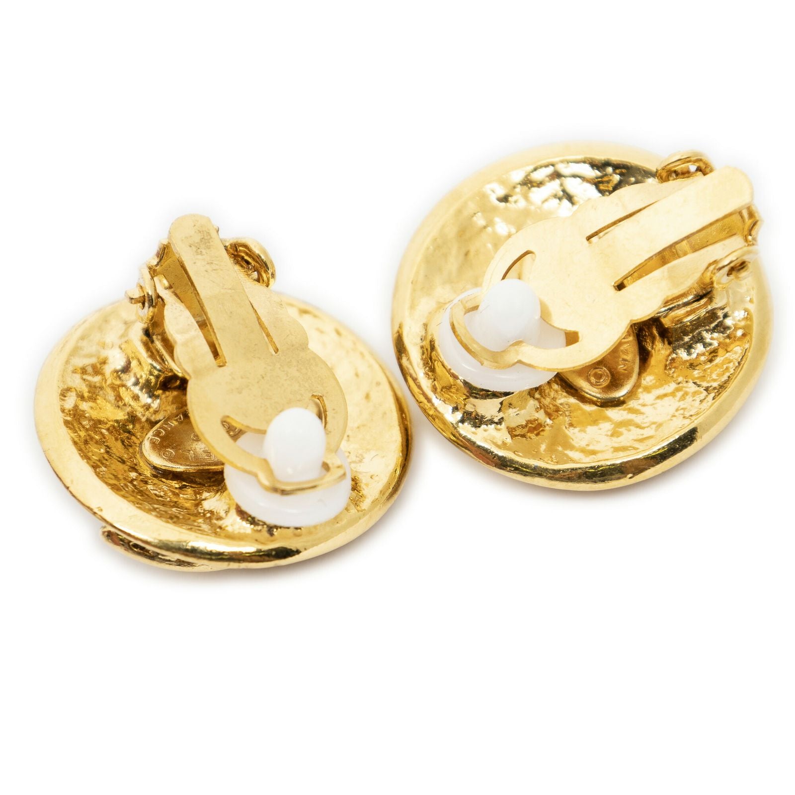 Chanel CC Shell Earring — view 2