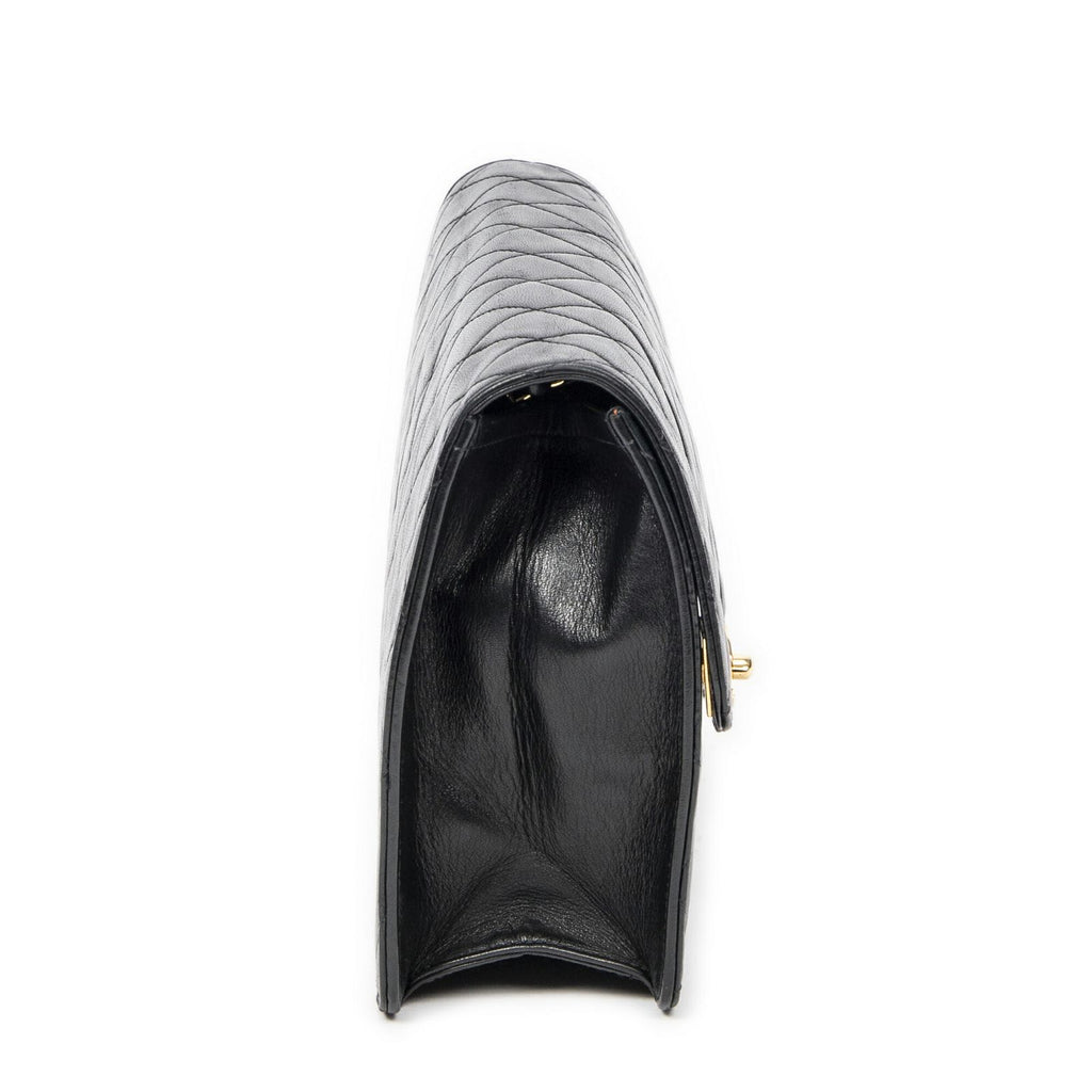 Chanel Vintage Pushlock Straight Flap Black Quilted Lambskin Leather — view 4