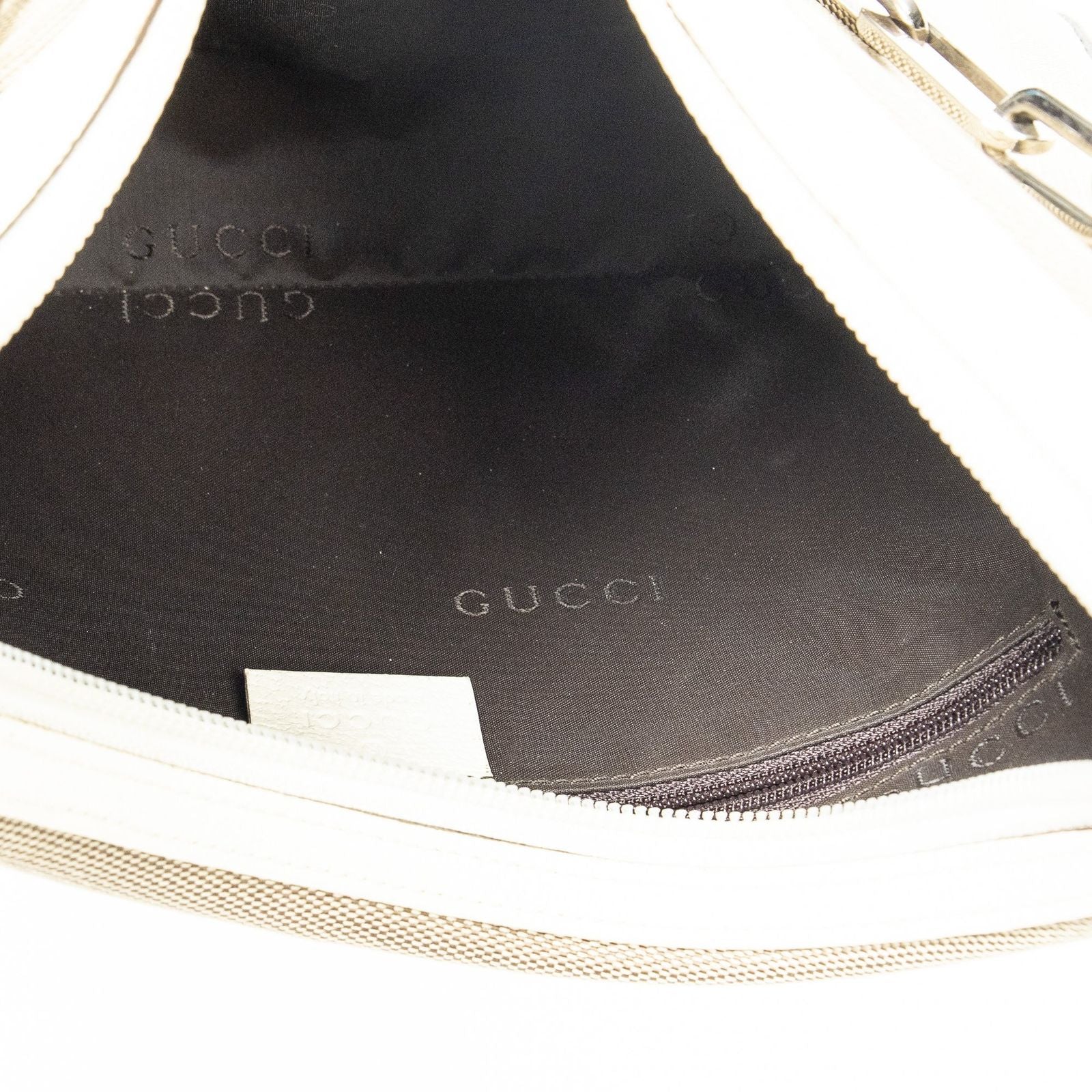 Gucci Vintage Chain Hobo Beige Canvas — view 9