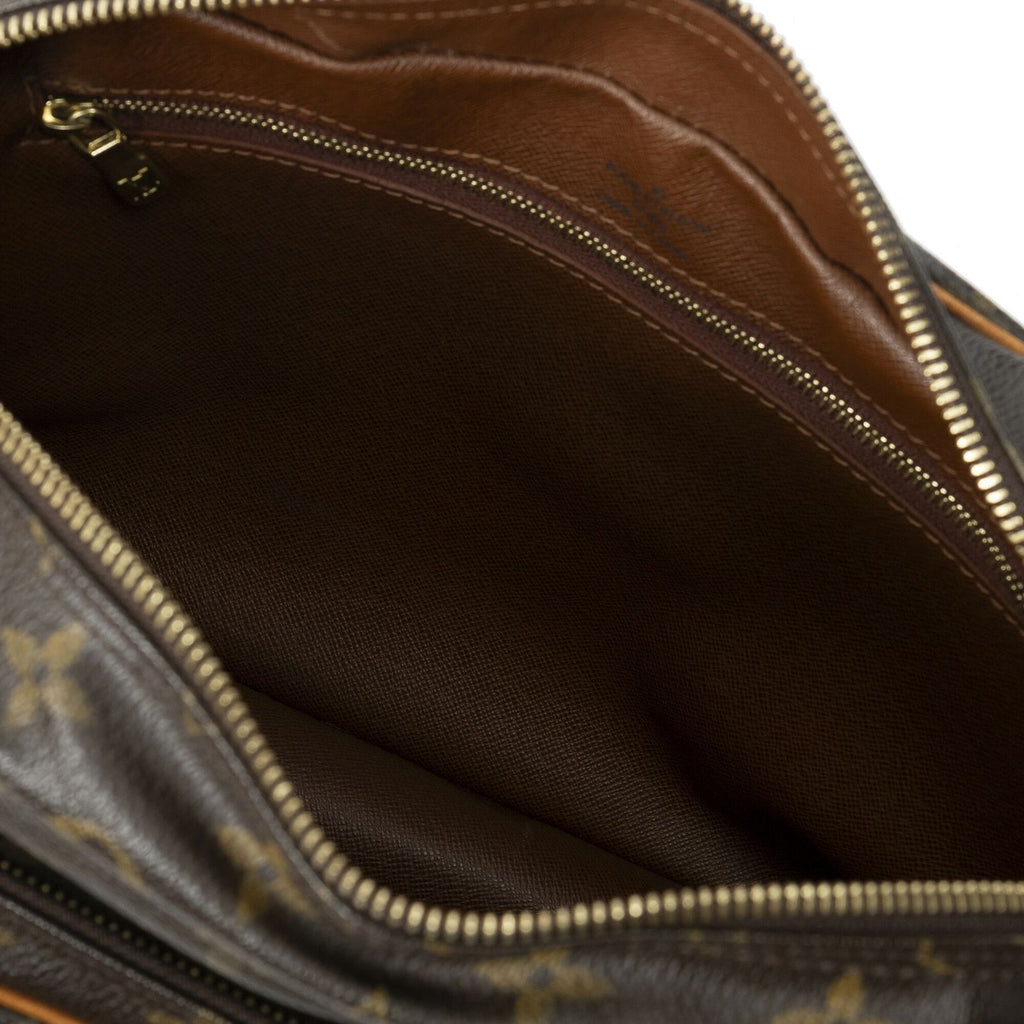 Louis Vuitton Neil Brown Monogram Canvas Messenger — view 9
