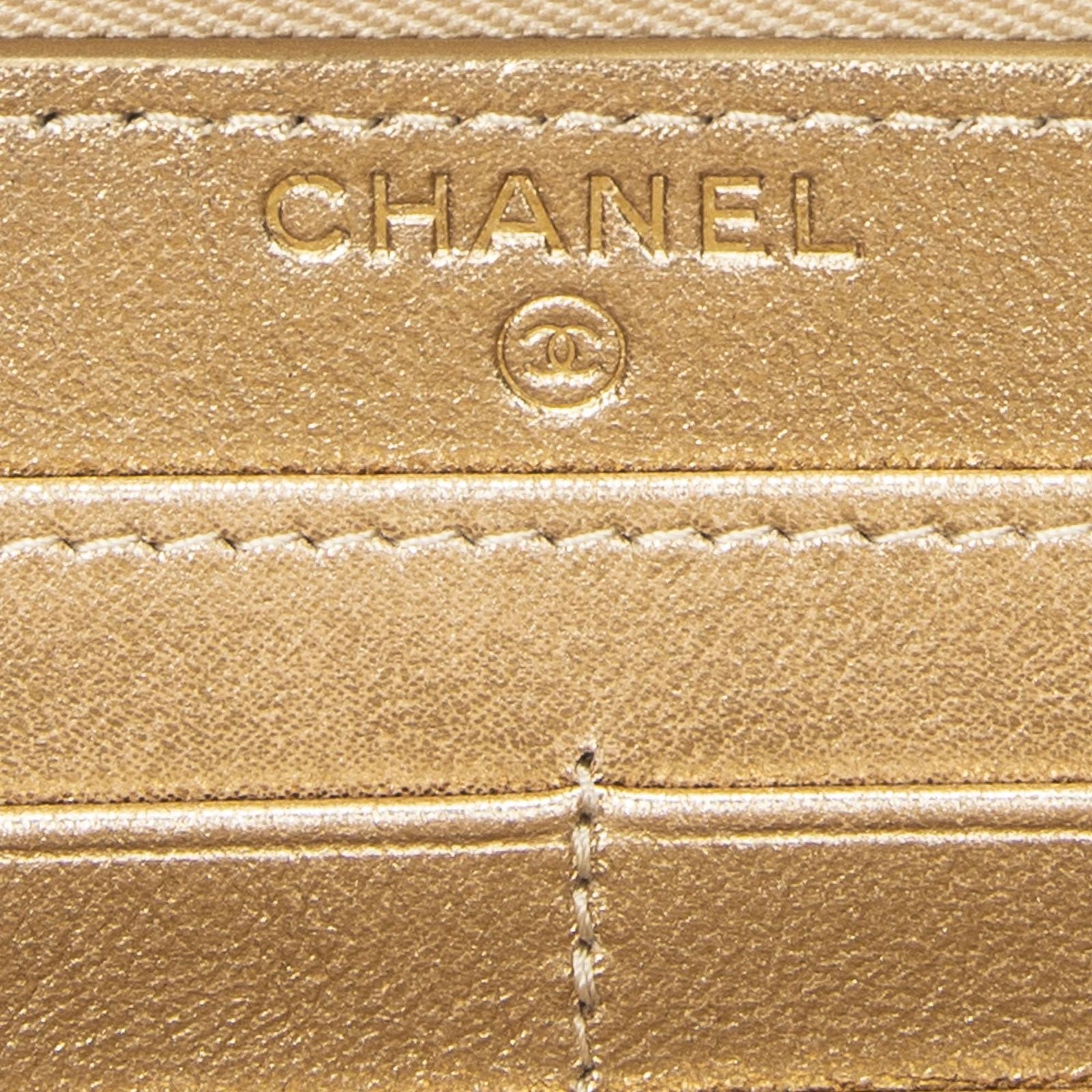 Chanel L-gusset Zip Wallet Metallic Gold Quilted Lambskin Leather — view 5