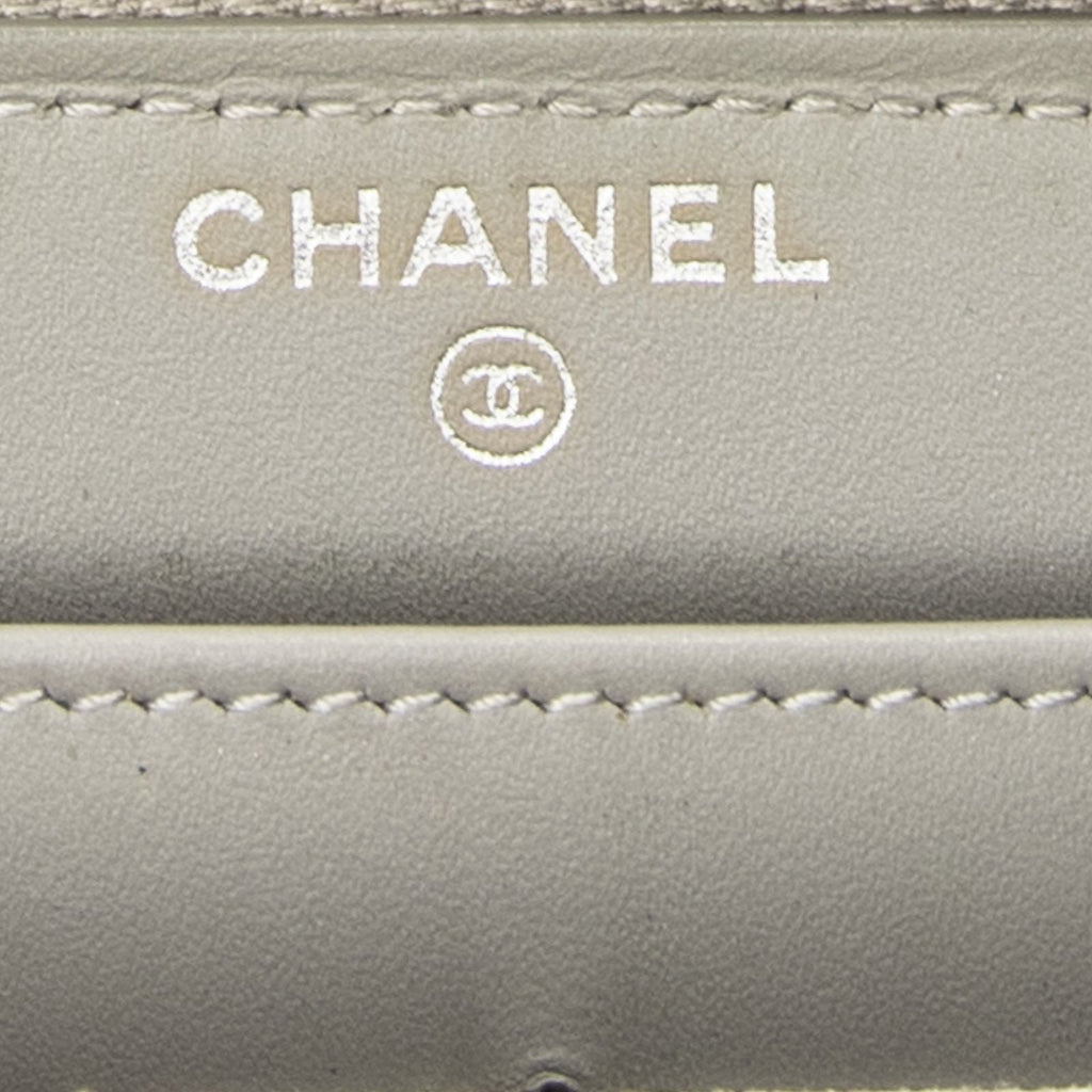 Chanel L-gusset Zip Wallet Gray Quilted Patent Leather — view 5