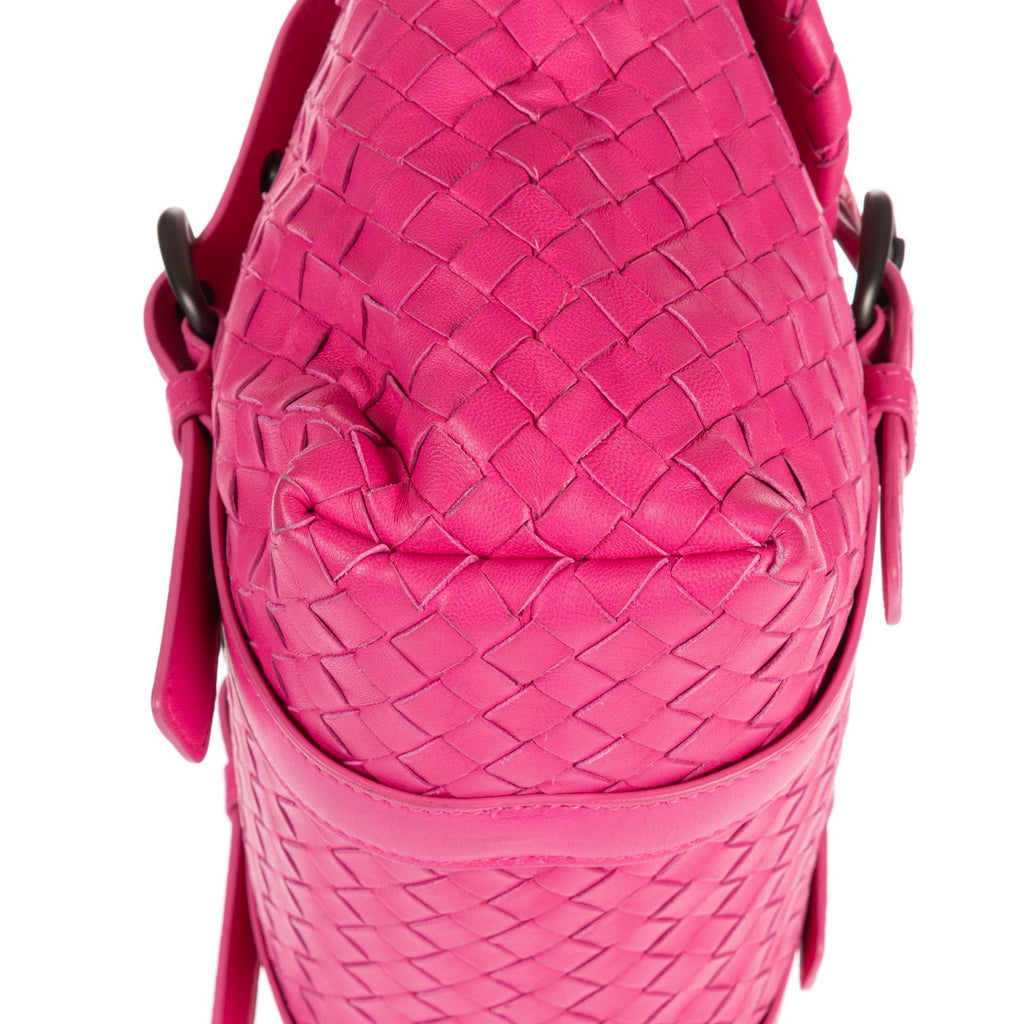 Bottega Veneta Flap Messenger Pink Intrecciato Leather — view 7