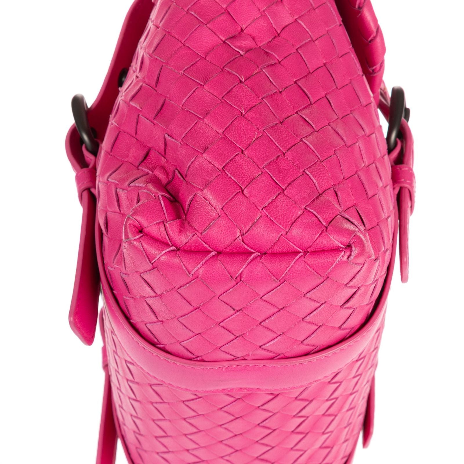 Bottega Veneta Flap Messenger Pink Intrecciato Leather — view 7