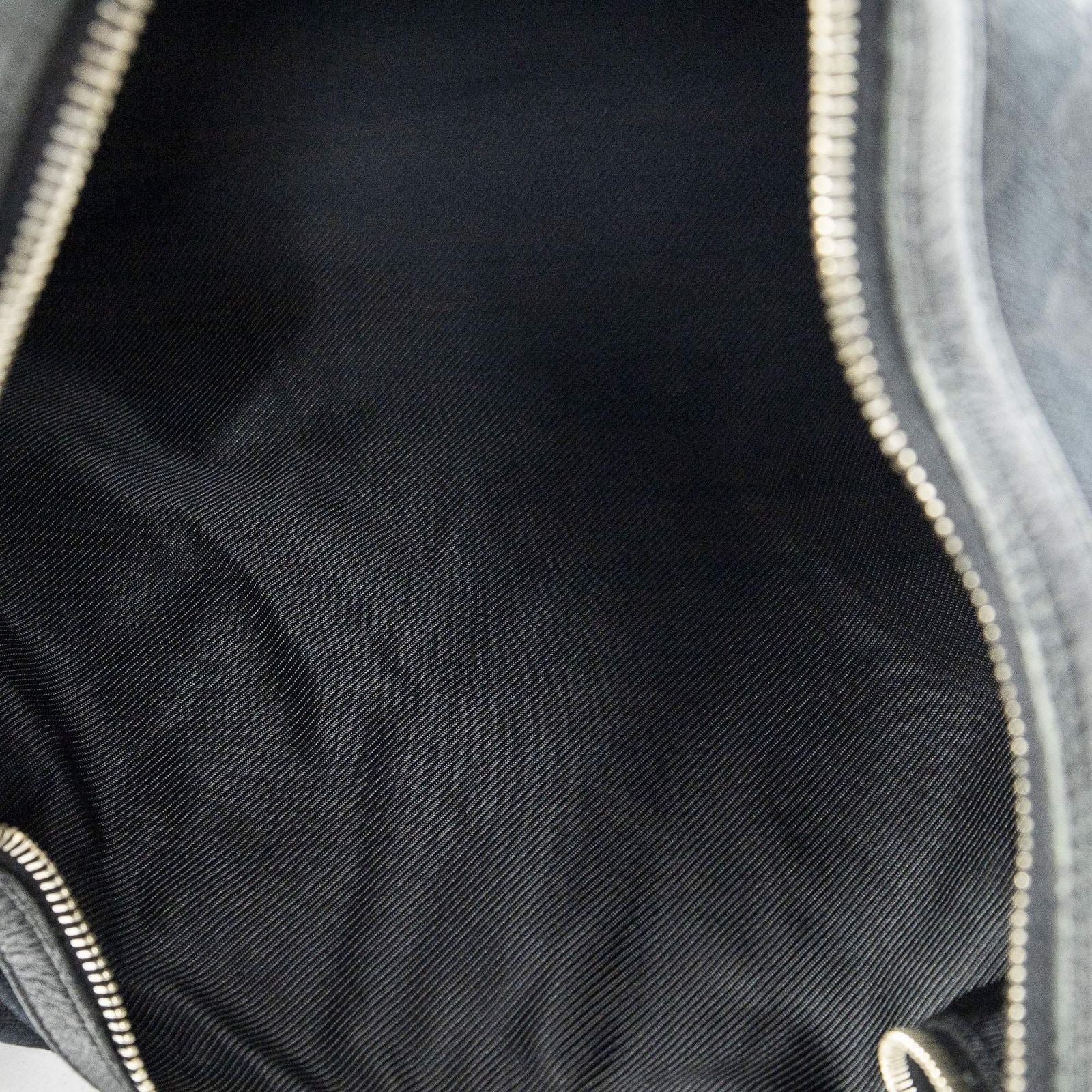 Gucci Vertical Zip Hobo Black GG Canvas — view 9