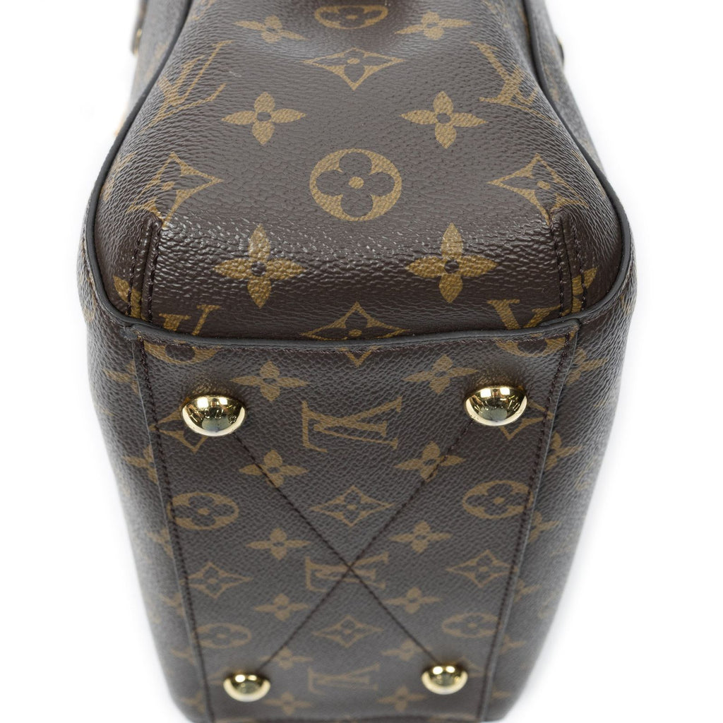 Louis Vuitton Montaigne Brown Monogram Canvas Messenger — view 7