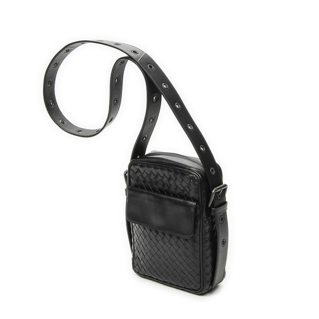Bottega Veneta Front Pocket Crossbody Black Intrecciato Leather — view 2