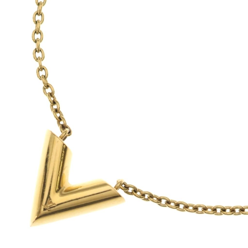 Louis Vuitton Essential Pendant Chain Gold