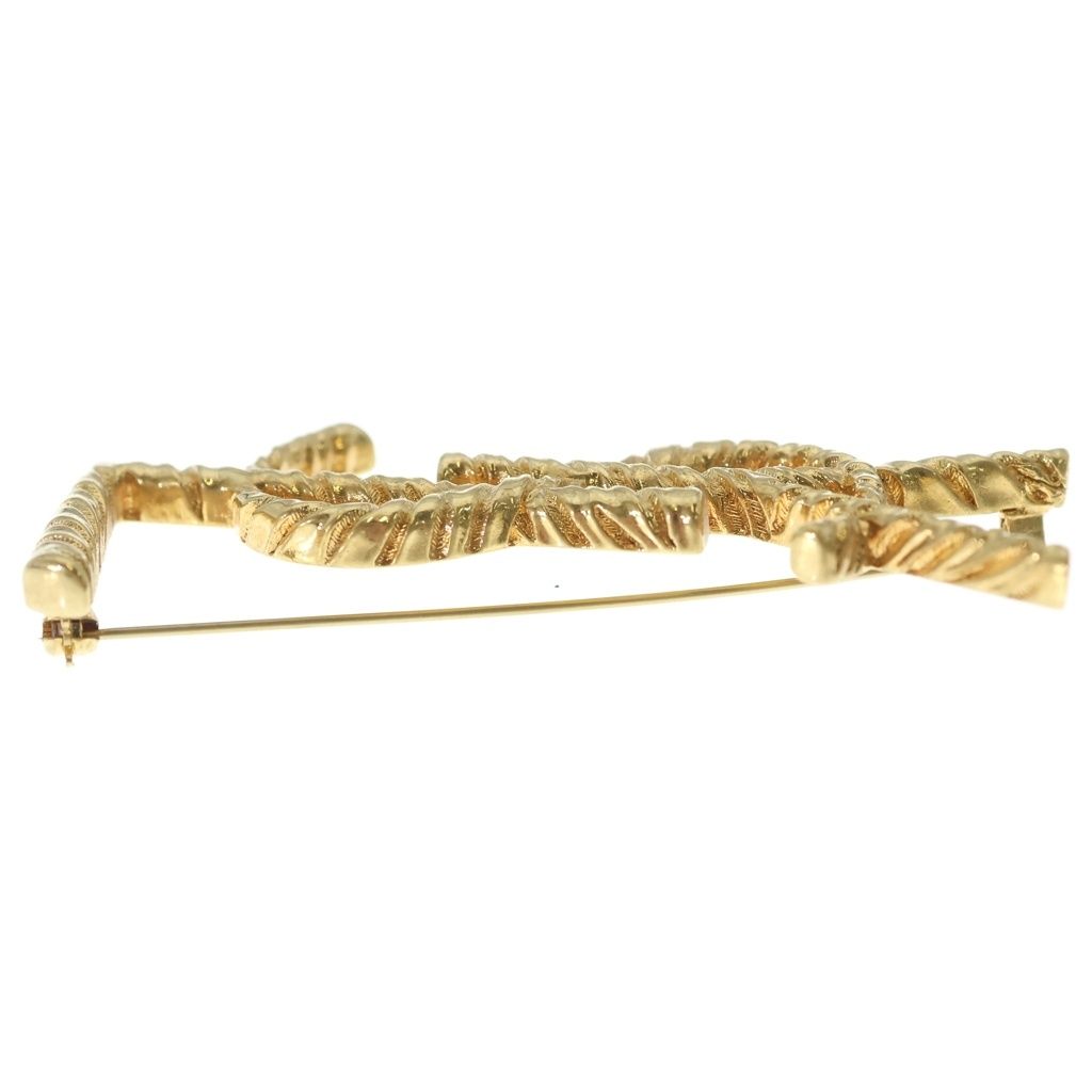 Saint Laurent Paris Cassandra Brooch Gold — view 3
