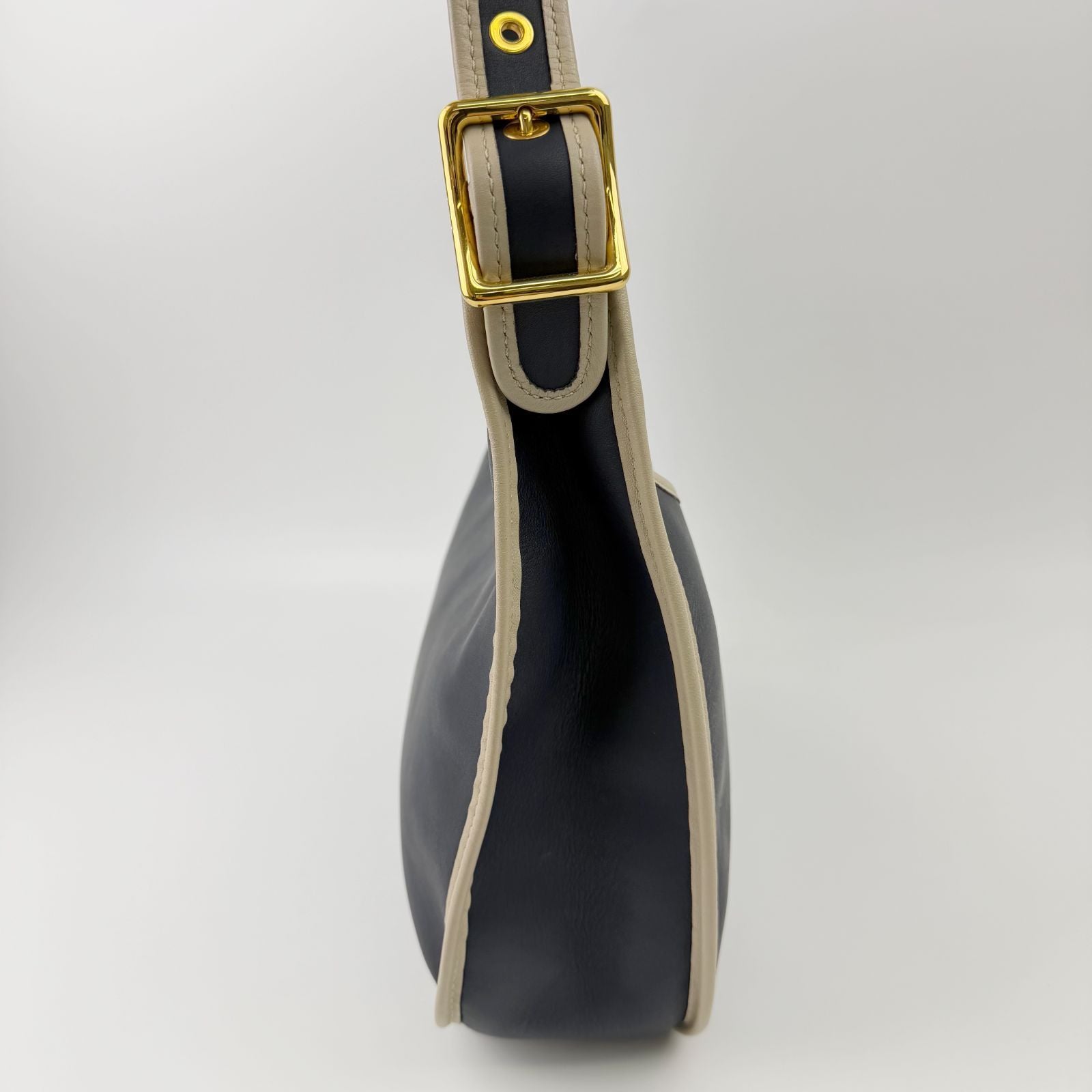 Loewe Anagram Leather Shoulder Bag Navy Beige Vintage — view 5